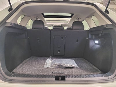 2025 Volkswagen Taos SE AWD w/Sunroof