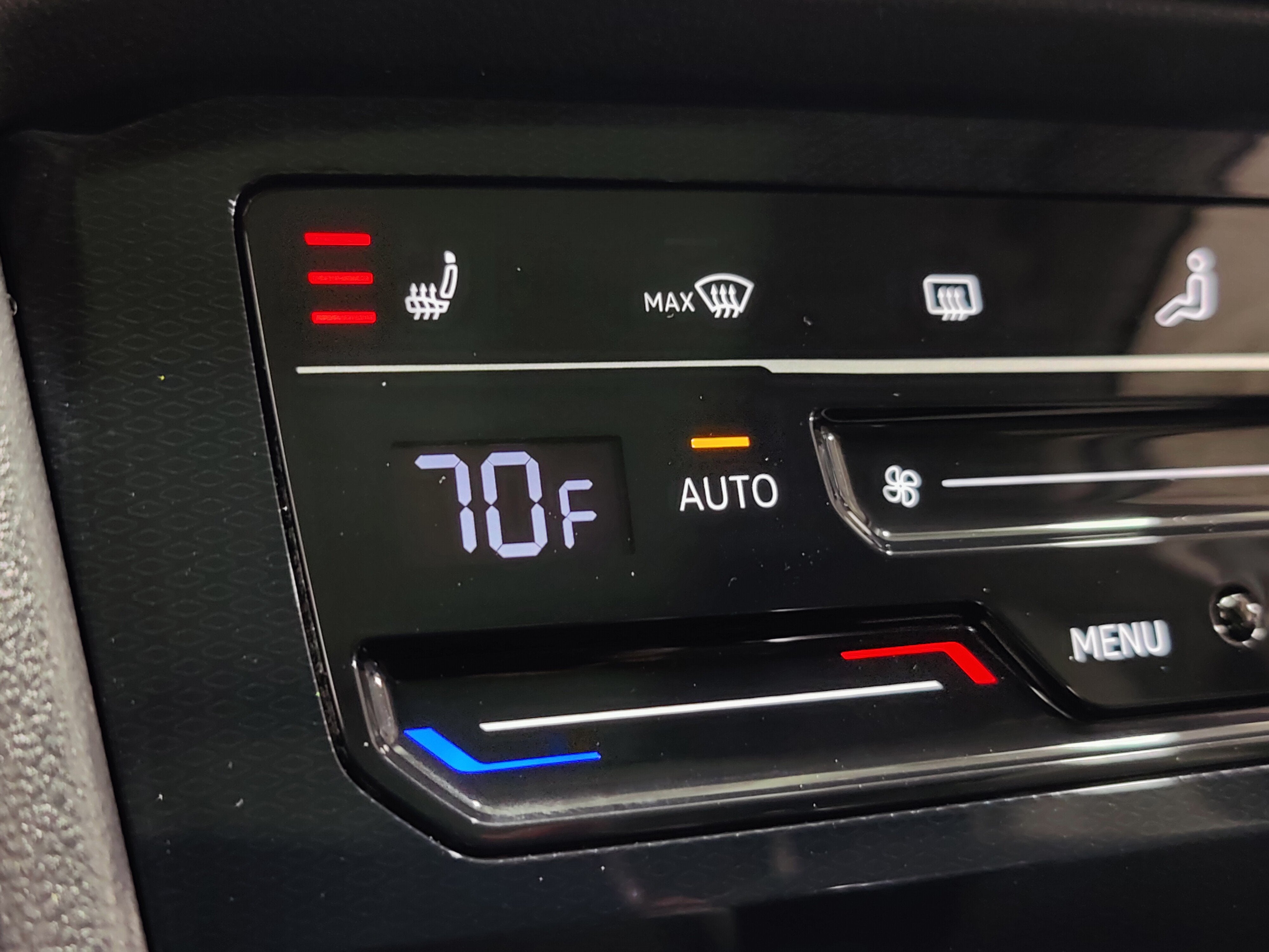 2025 Volkswagen Taos SE AWD w/Sunroof