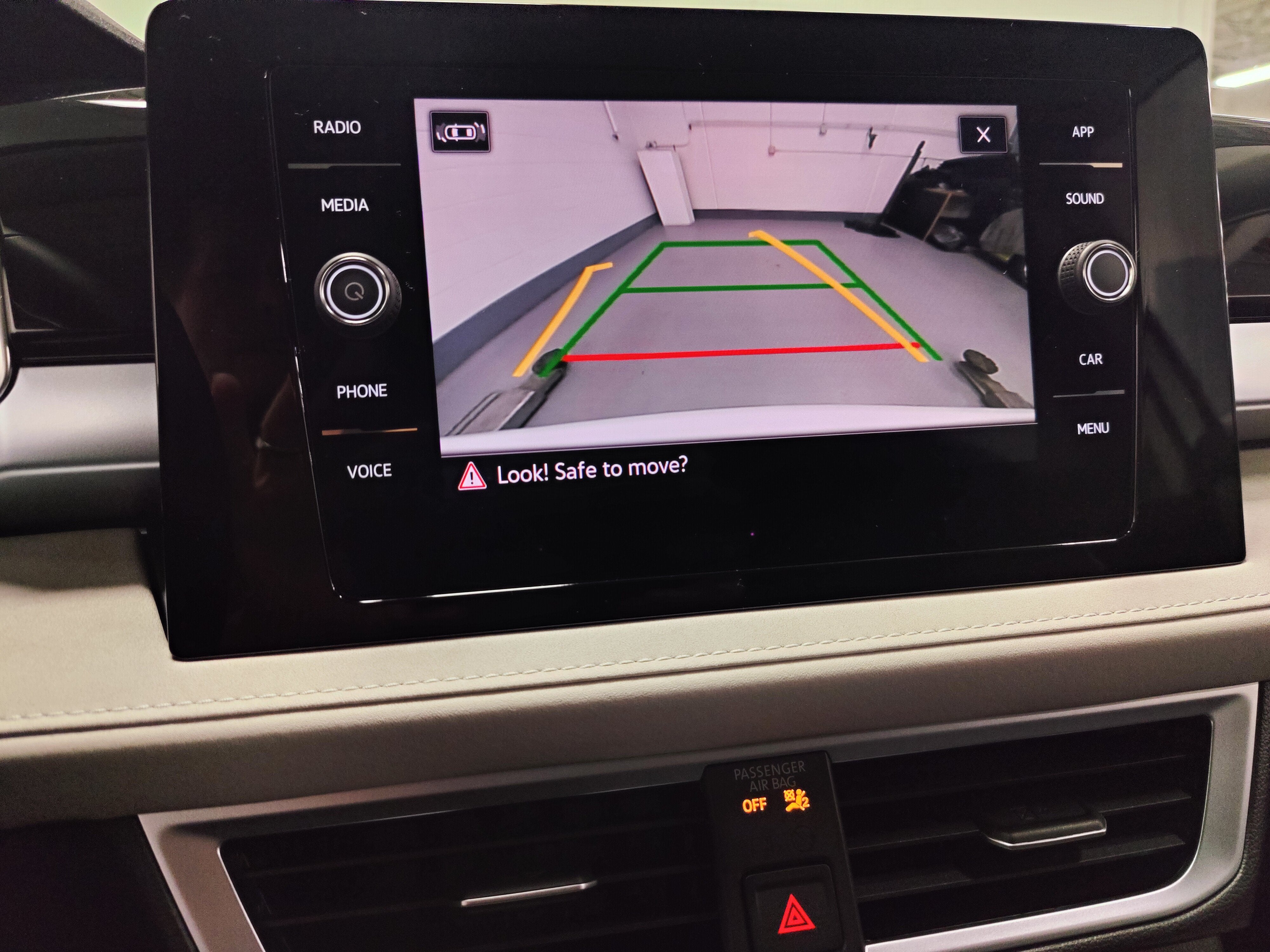 2025 Volkswagen Taos SE AWD w/Sunroof