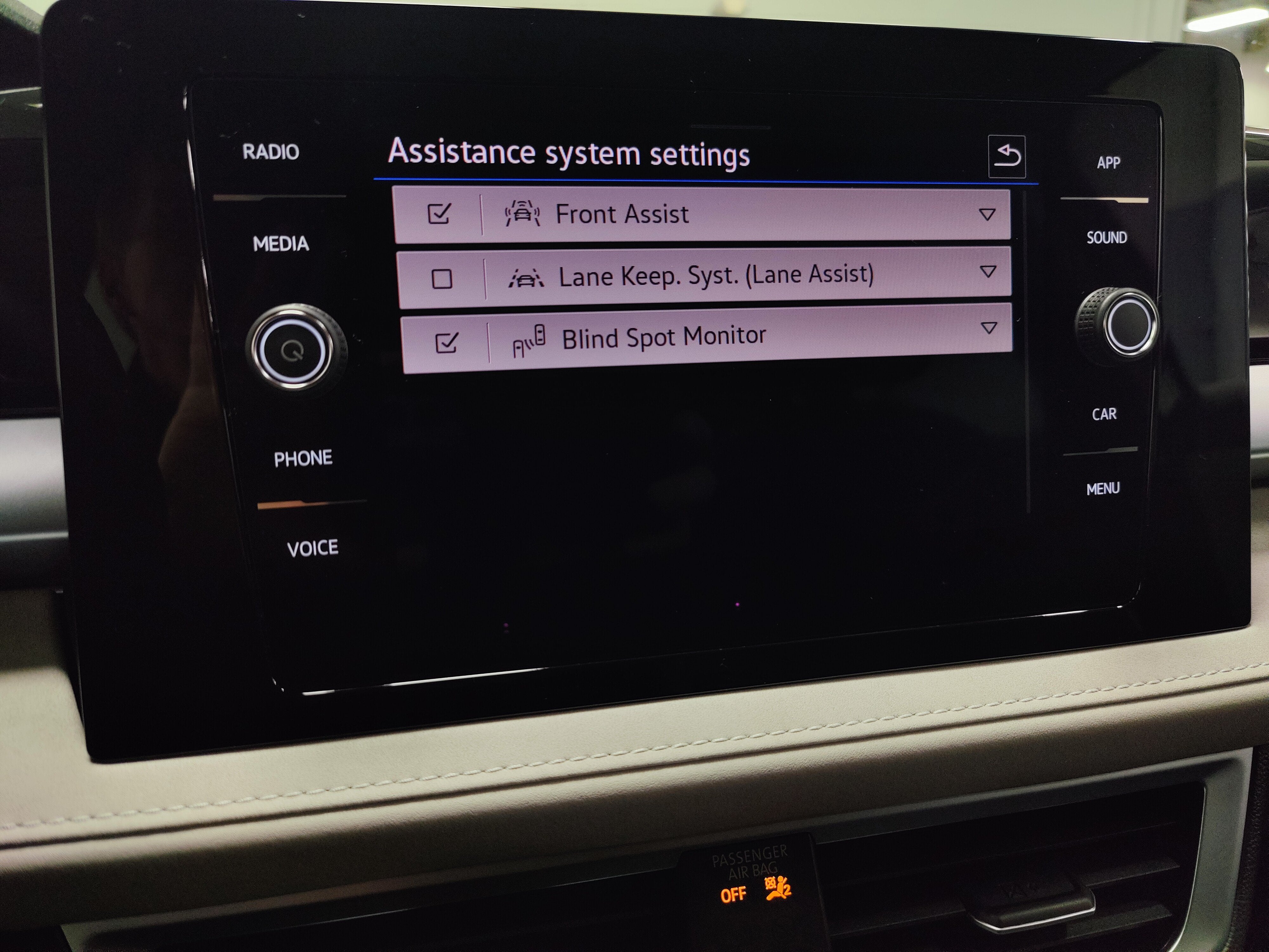 2025 Volkswagen Taos SE AWD w/Sunroof