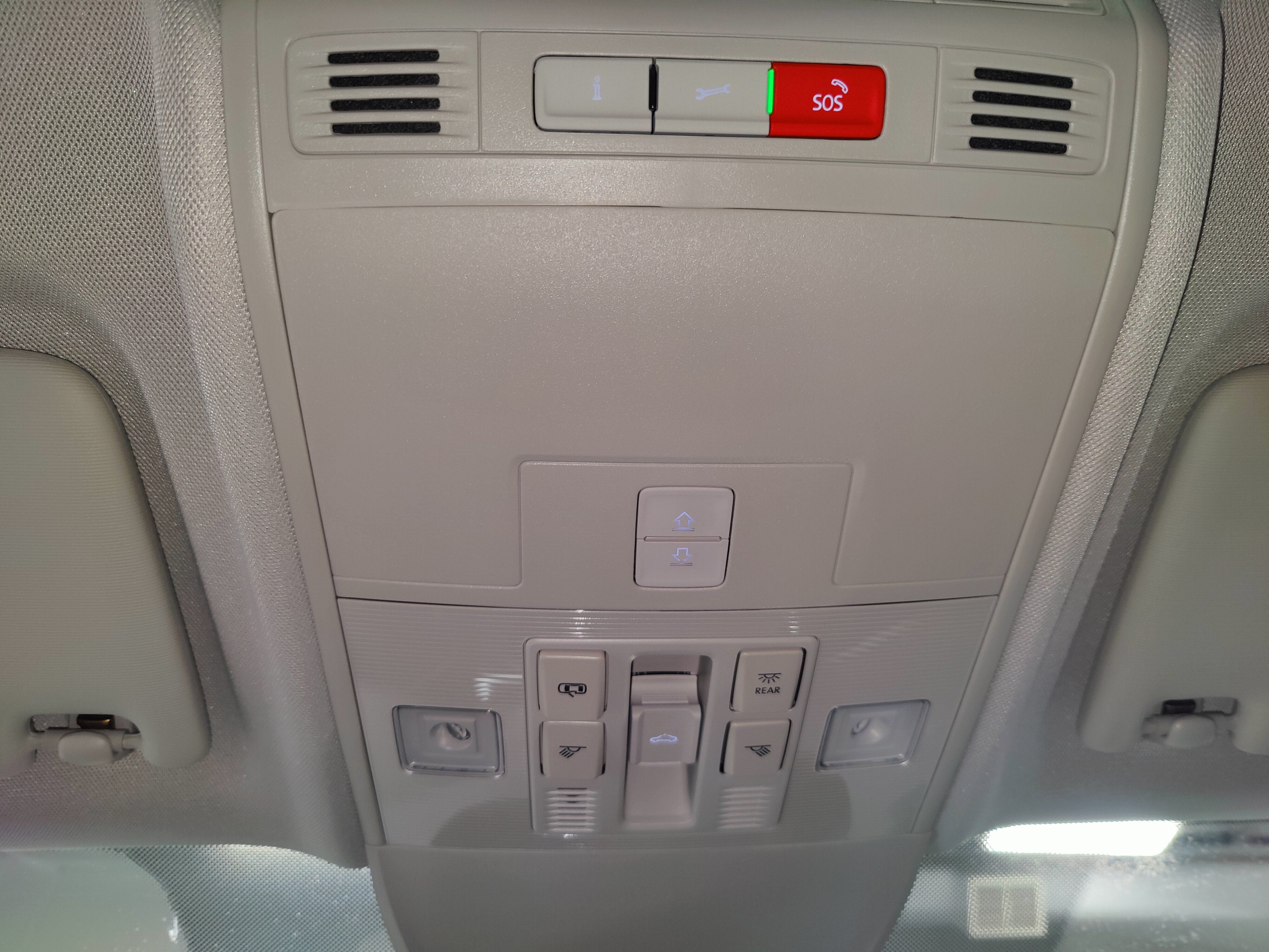 2025 Volkswagen Taos SE AWD w/Sunroof
