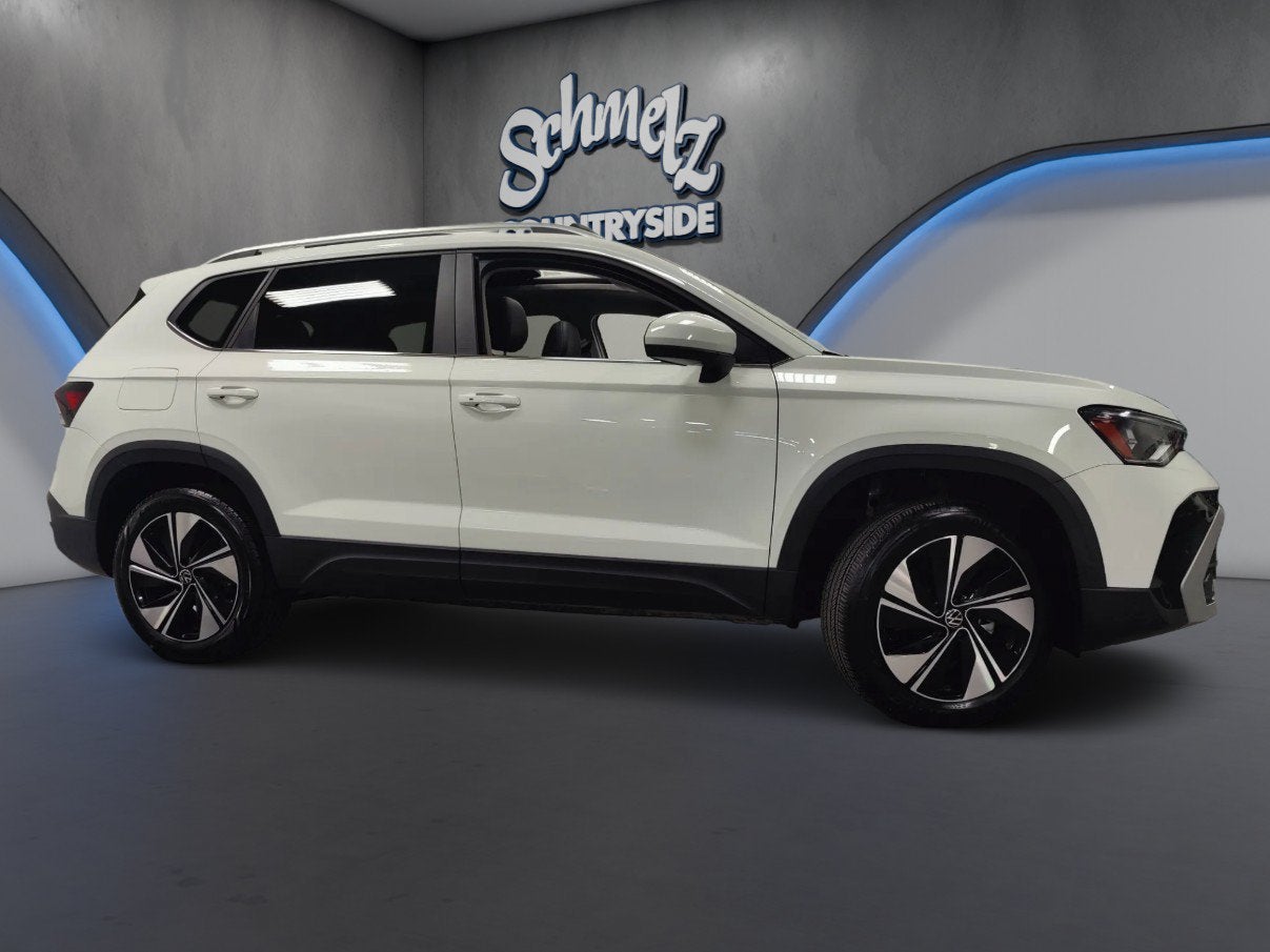 2025 Volkswagen Taos SE AWD w/Sunroof