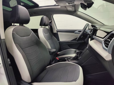 2025 Volkswagen Taos SE AWD w/Sunroof