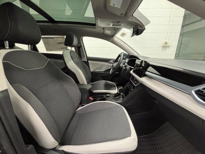 2025 Volkswagen Taos SE