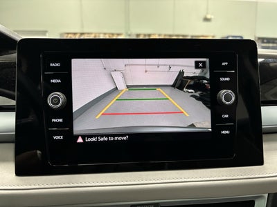 2025 Volkswagen Taos SE