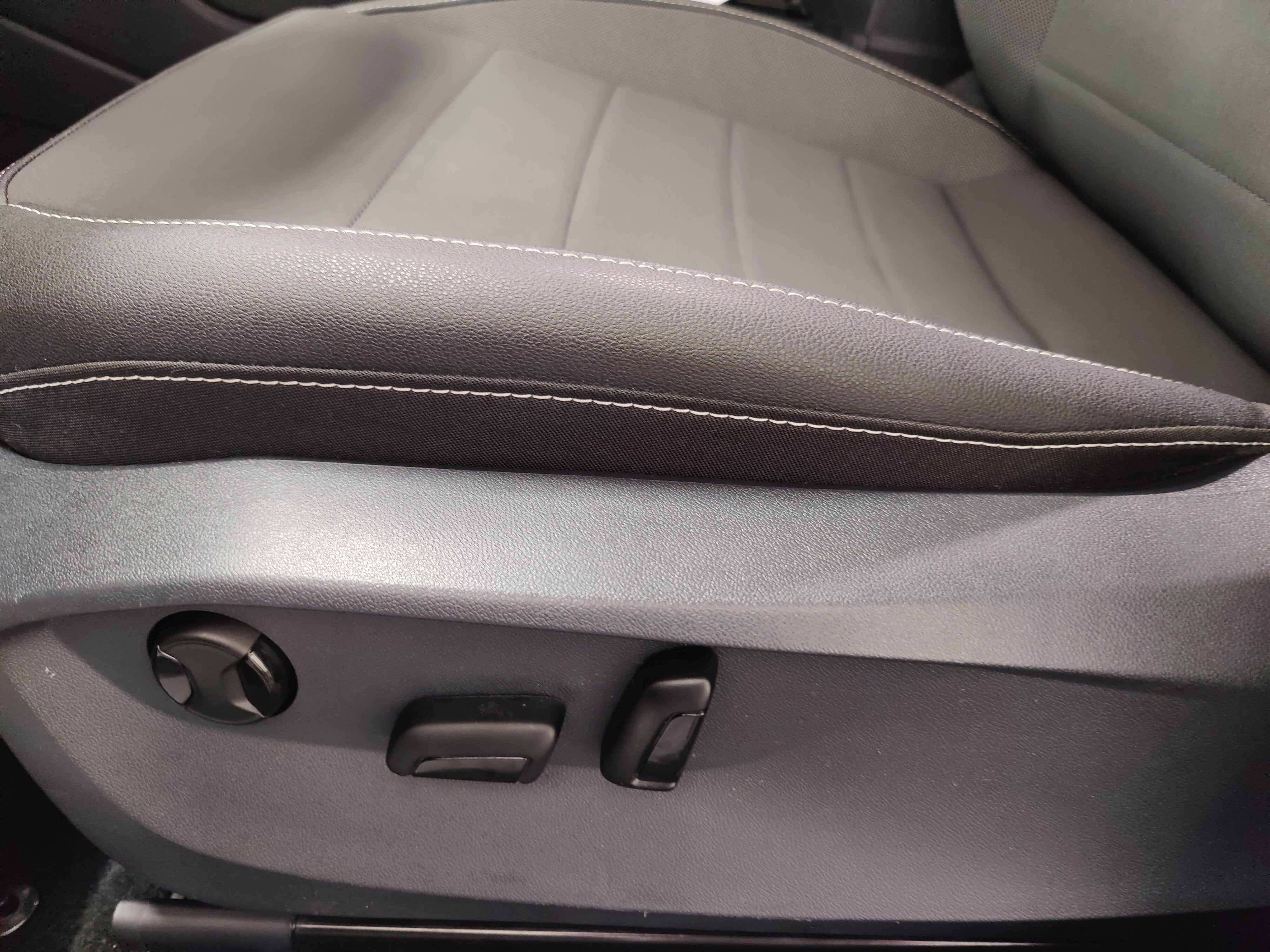 2024 Volkswagen Taos SE AWD w/Sunroof