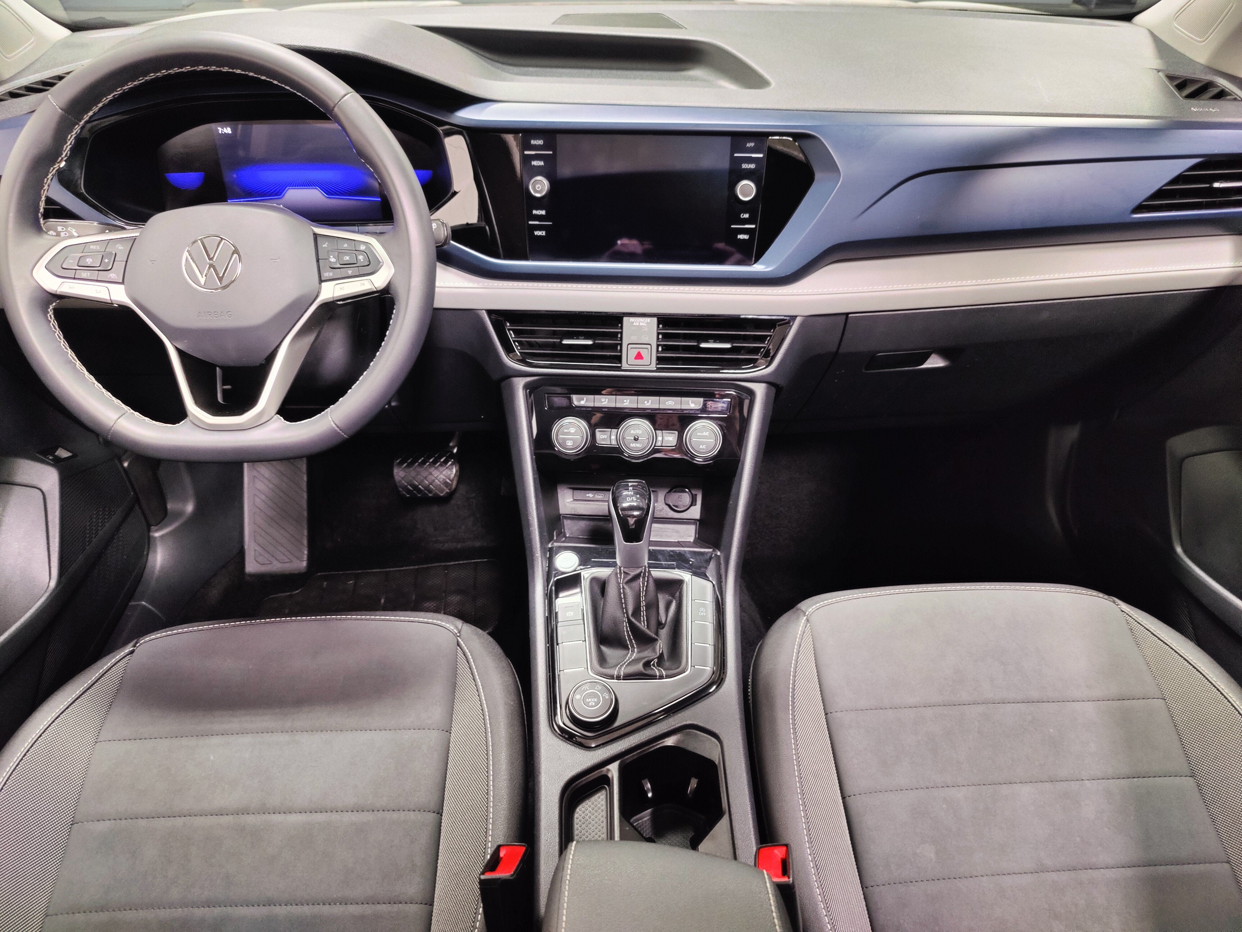 2024 Volkswagen Taos SE AWD w/Sunroof
