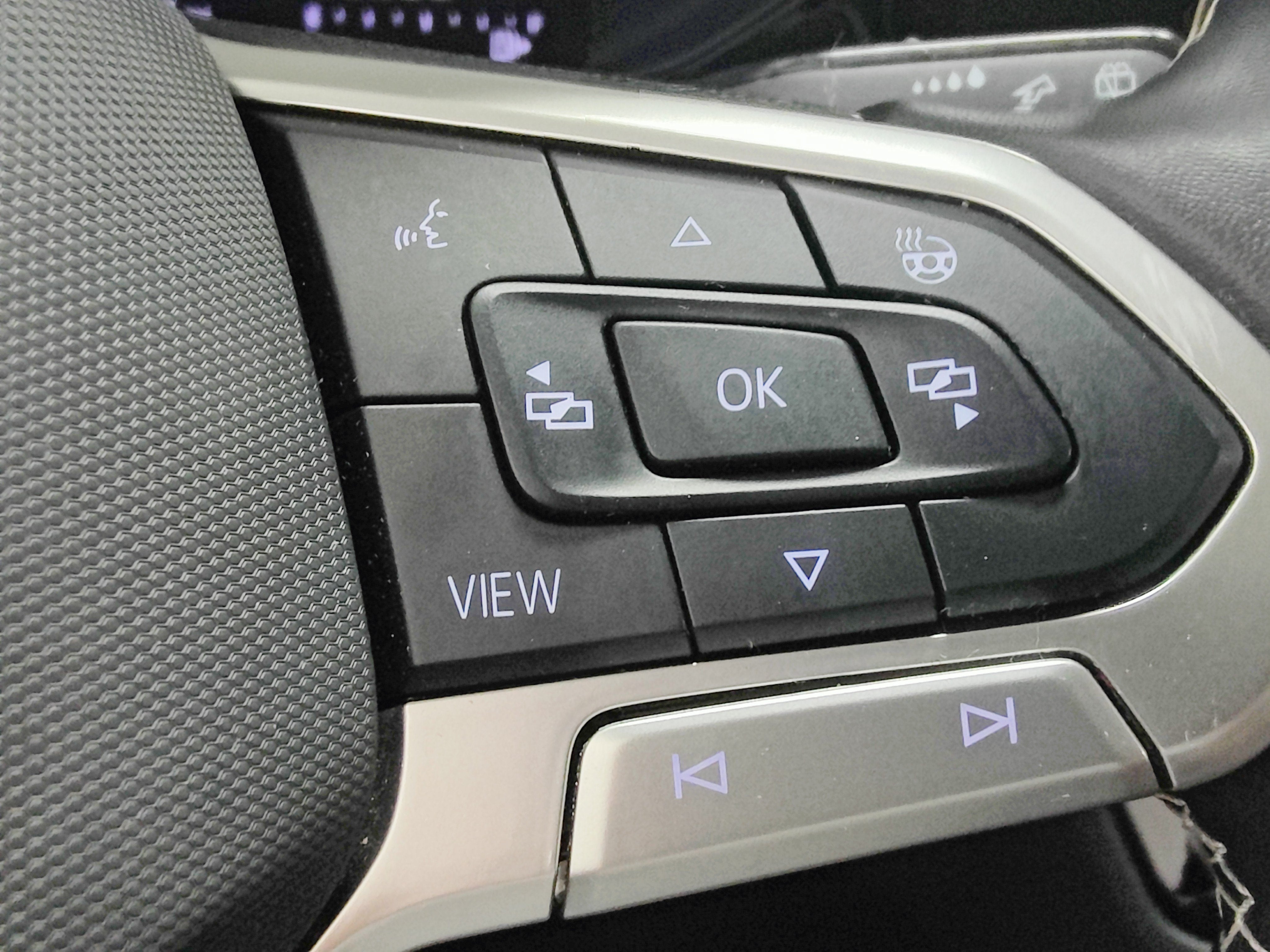 2024 Volkswagen Taos SE AWD w/Sunroof