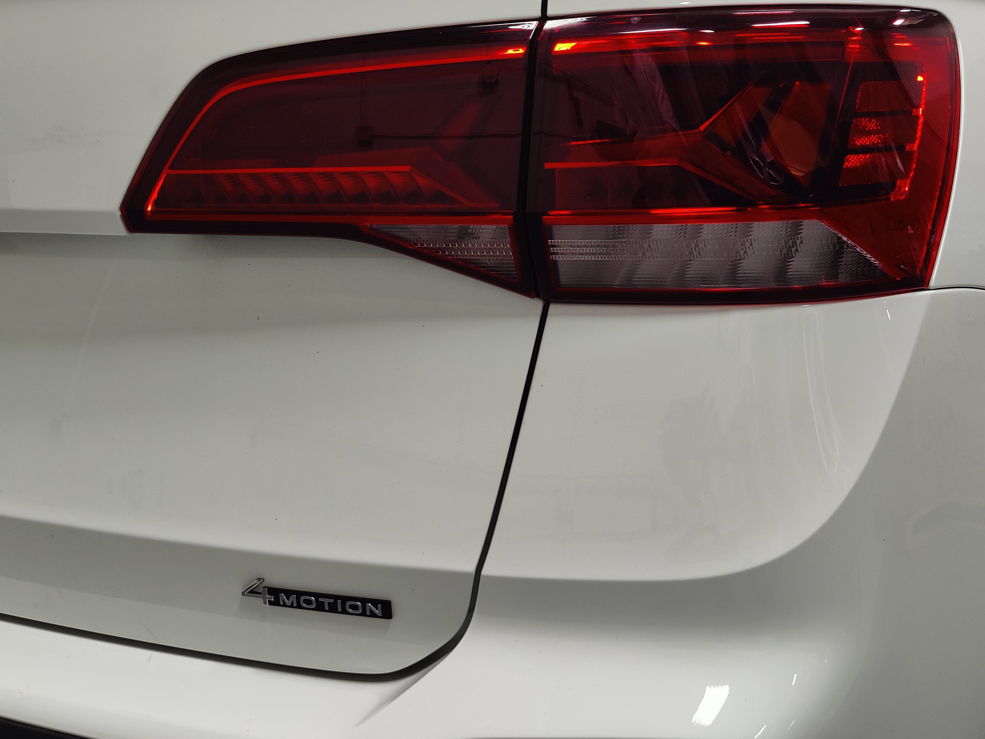 2024 Volkswagen Taos SE AWD w/Sunroof