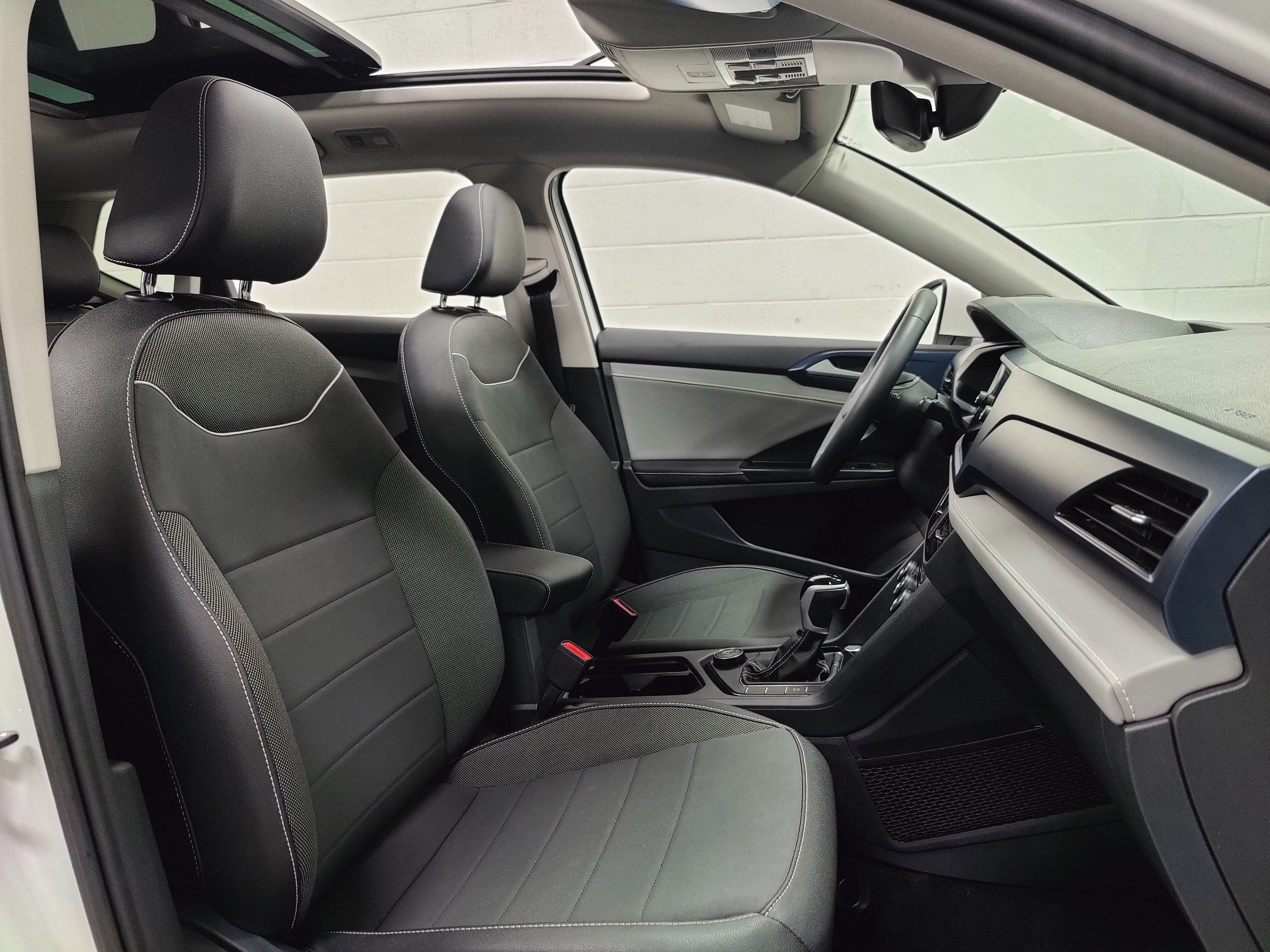 2024 Volkswagen Taos SE AWD w/Sunroof