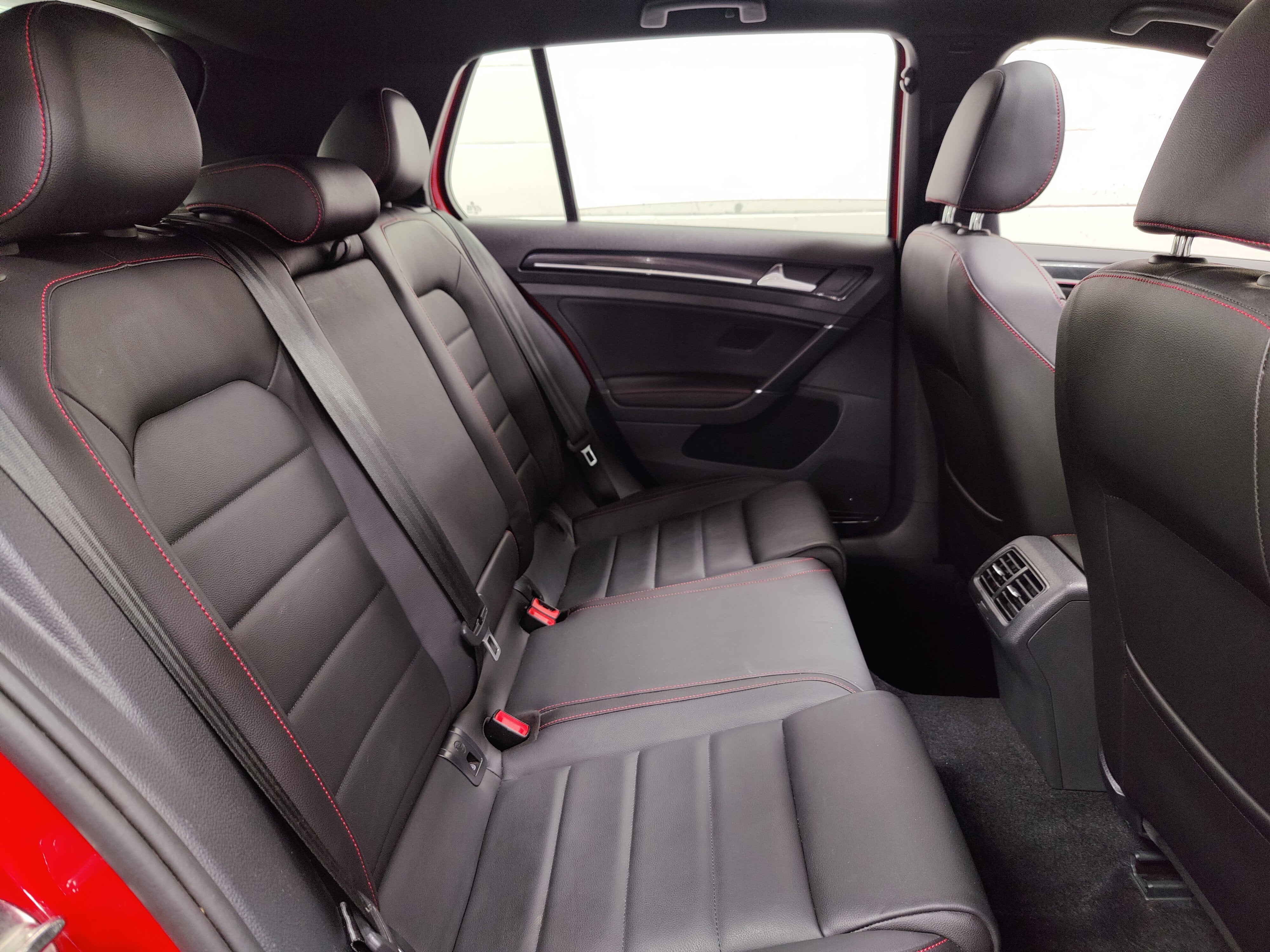 2017 Volkswagen Golf GTI Autobahn w/Performance Pkg/DCC/Sunroof