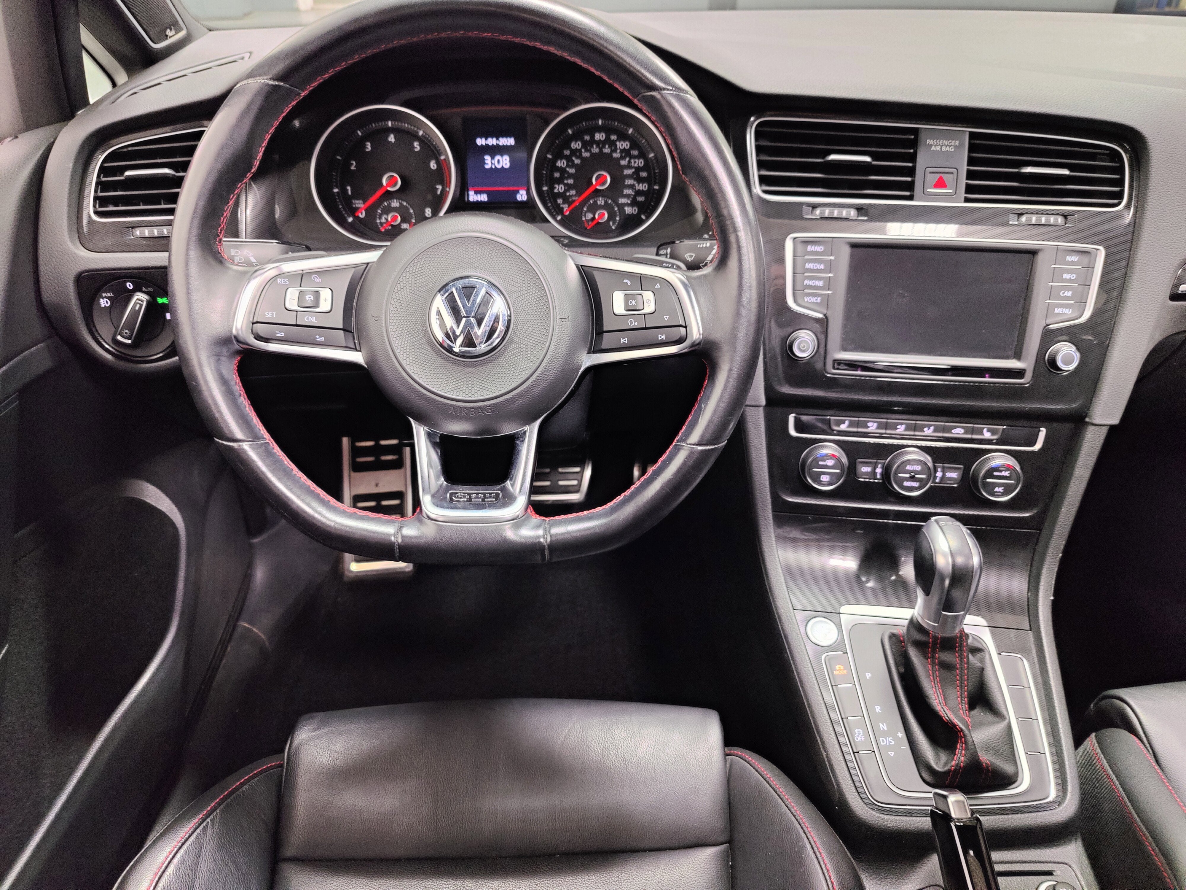 2017 Volkswagen Golf GTI Autobahn w/Performance Pkg/DCC/Sunroof