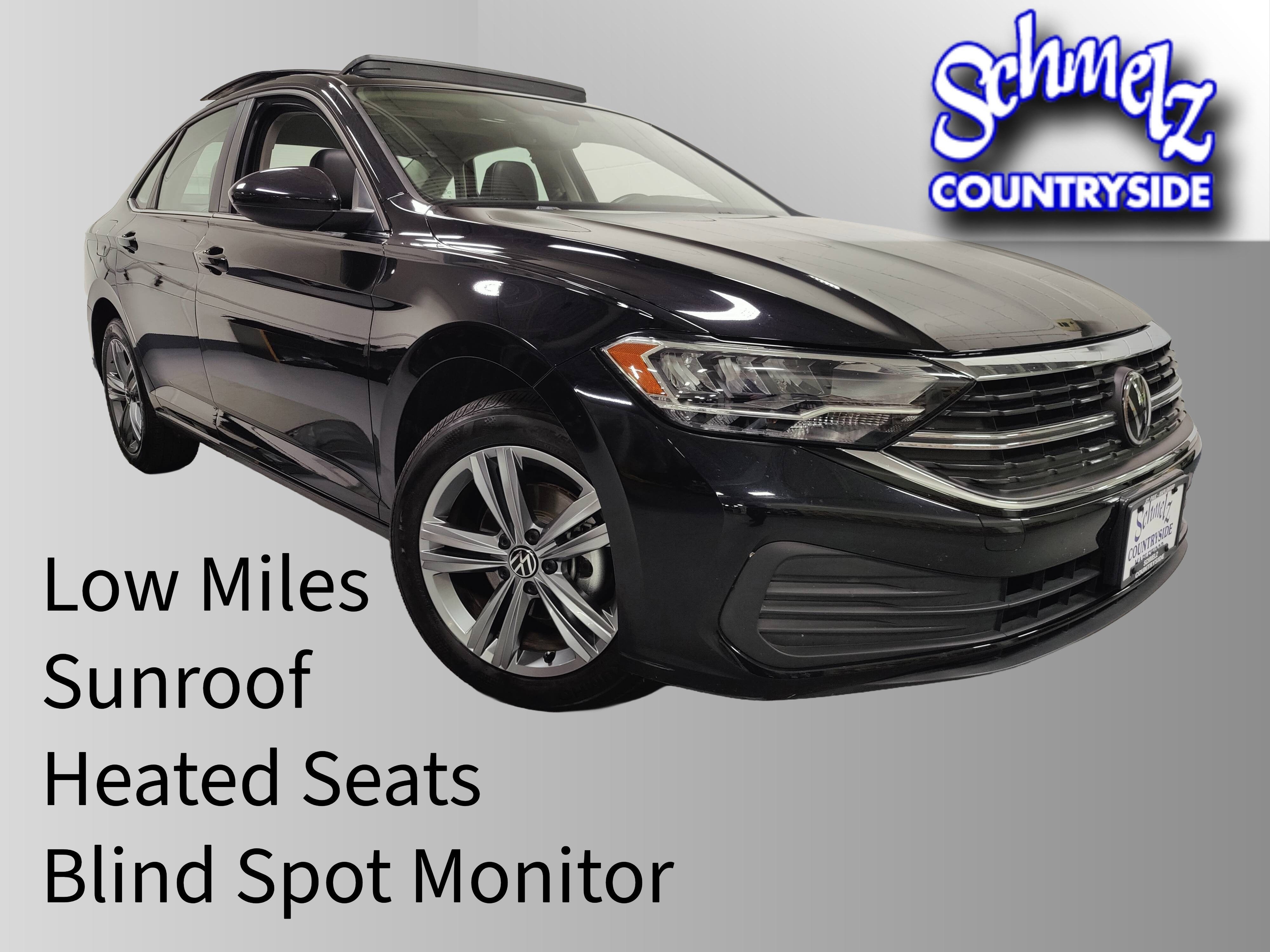 2024 Volkswagen Jetta SE w/Sunroof