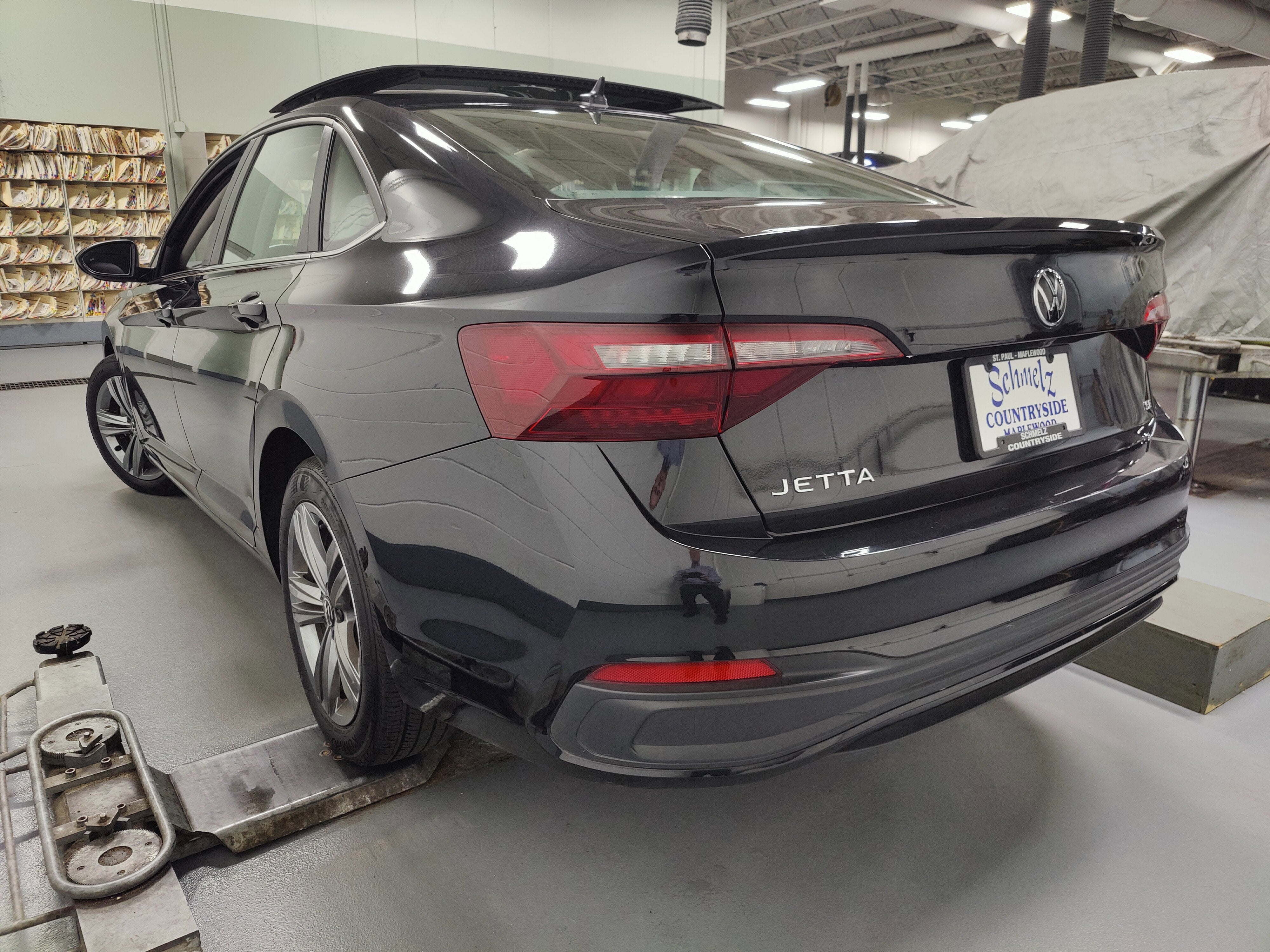 2024 Volkswagen Jetta SE w/Sunroof