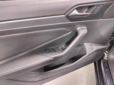 2024 Volkswagen Jetta SE w/Sunroof