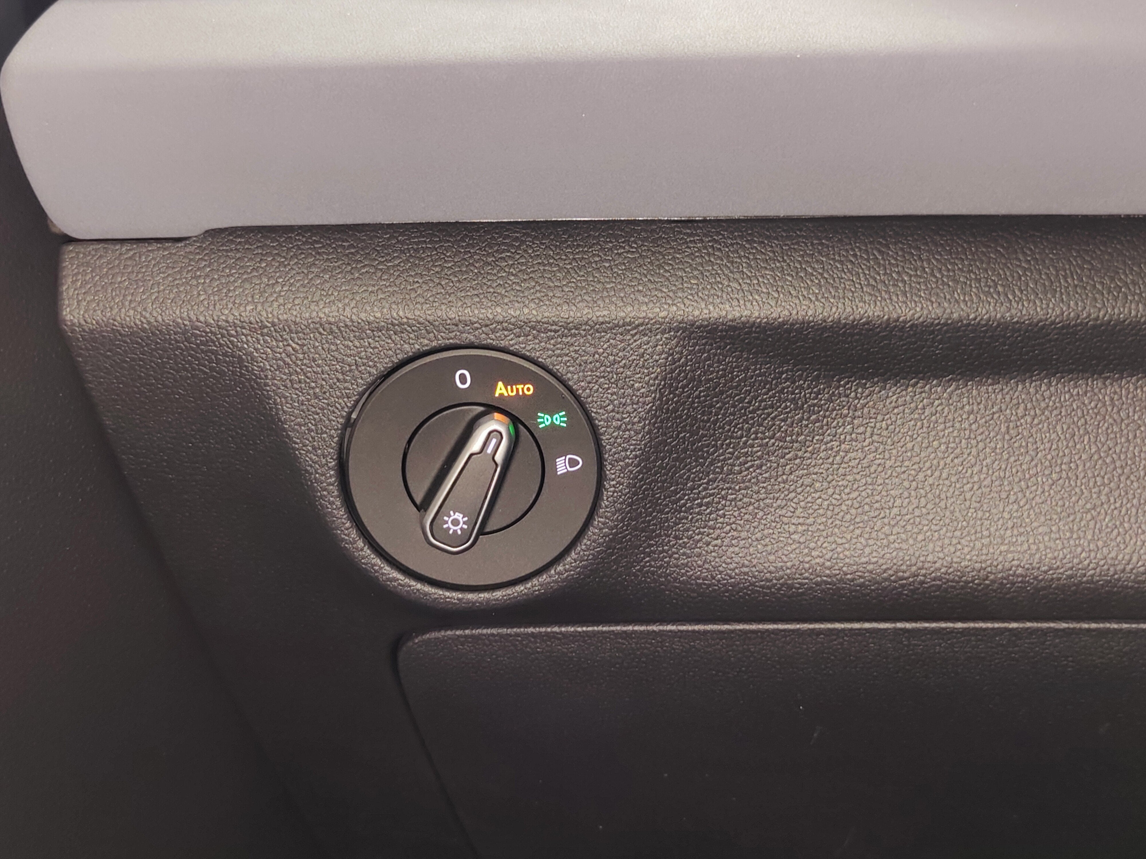 2026 Volkswagen Jetta SE w/Sunroof