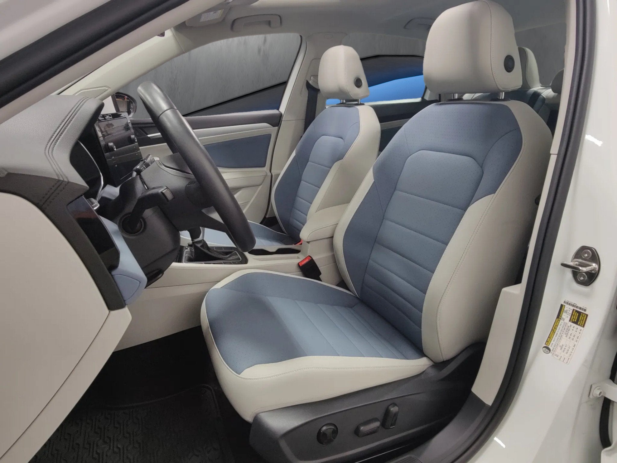2026 Volkswagen Jetta SE w/Sunroof