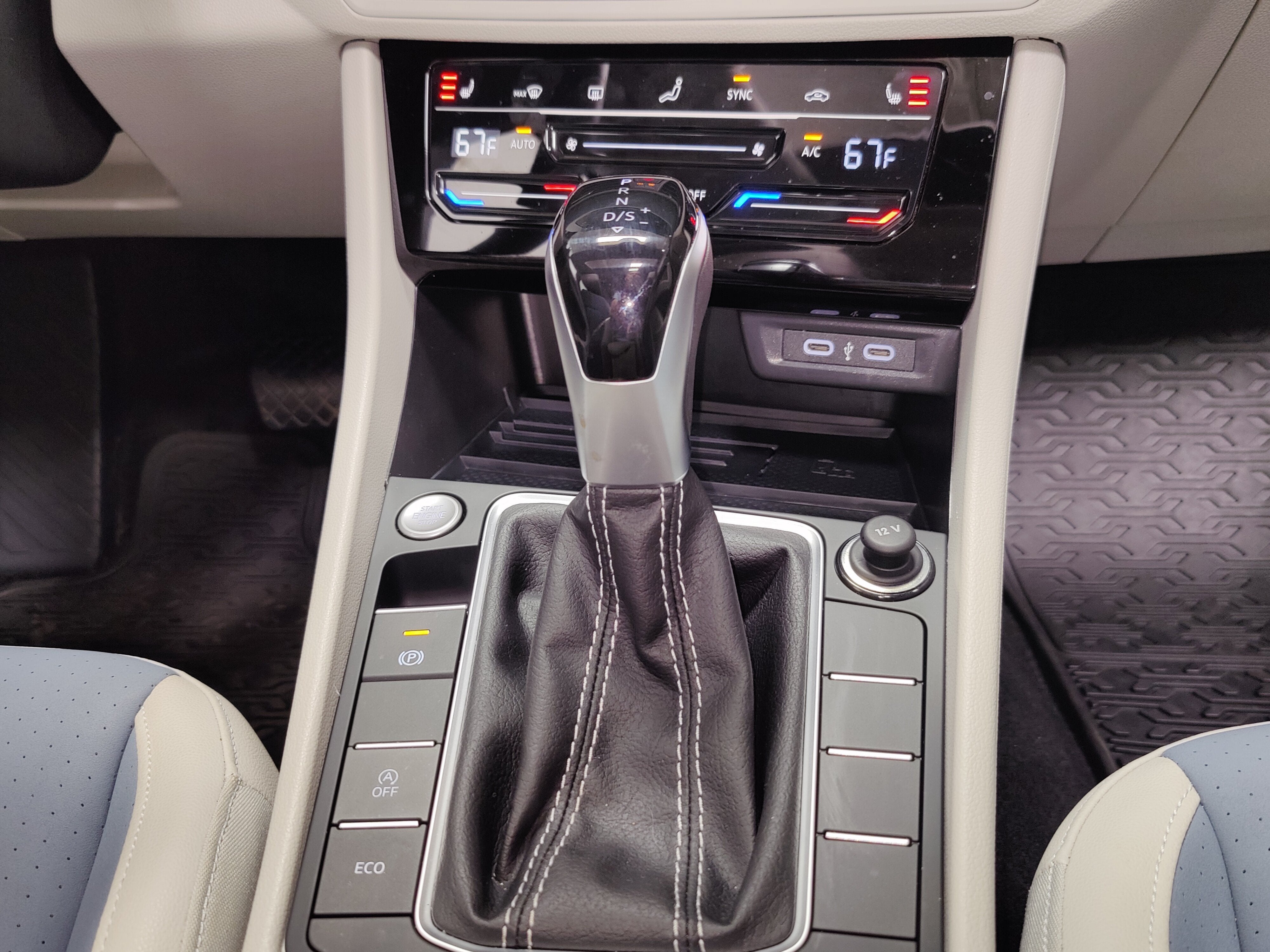 2026 Volkswagen Jetta SE w/Sunroof
