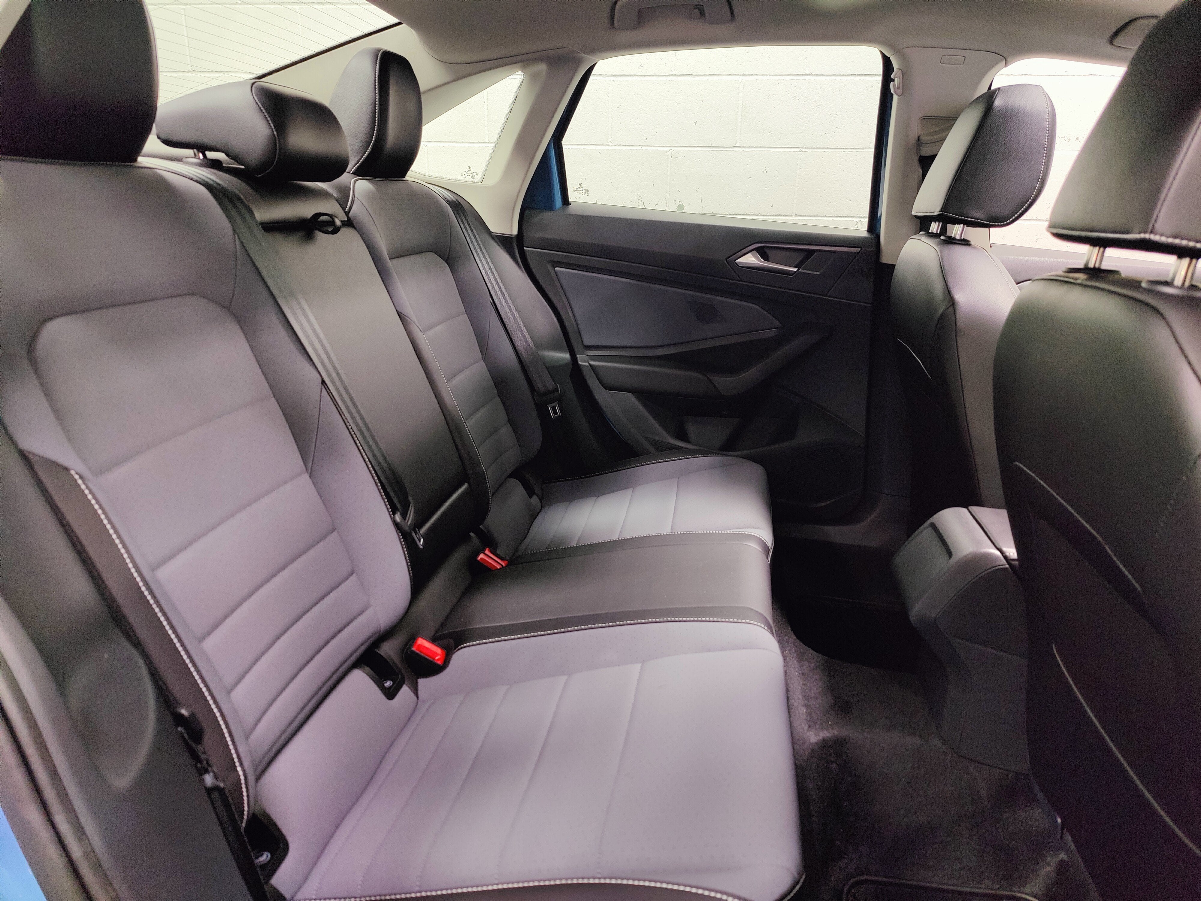 2026 Volkswagen Jetta SE w/Sunroof