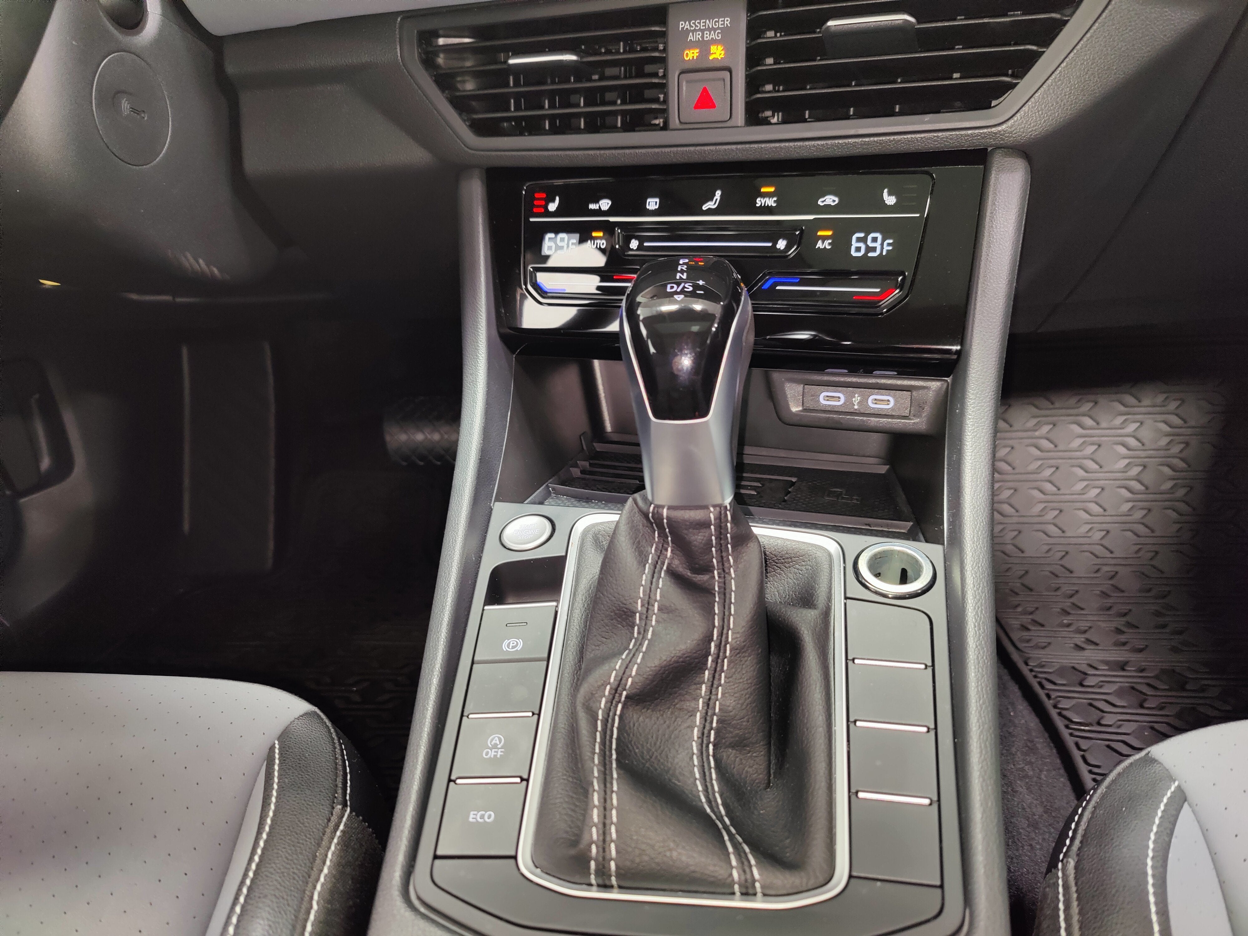 2026 Volkswagen Jetta SE w/Sunroof