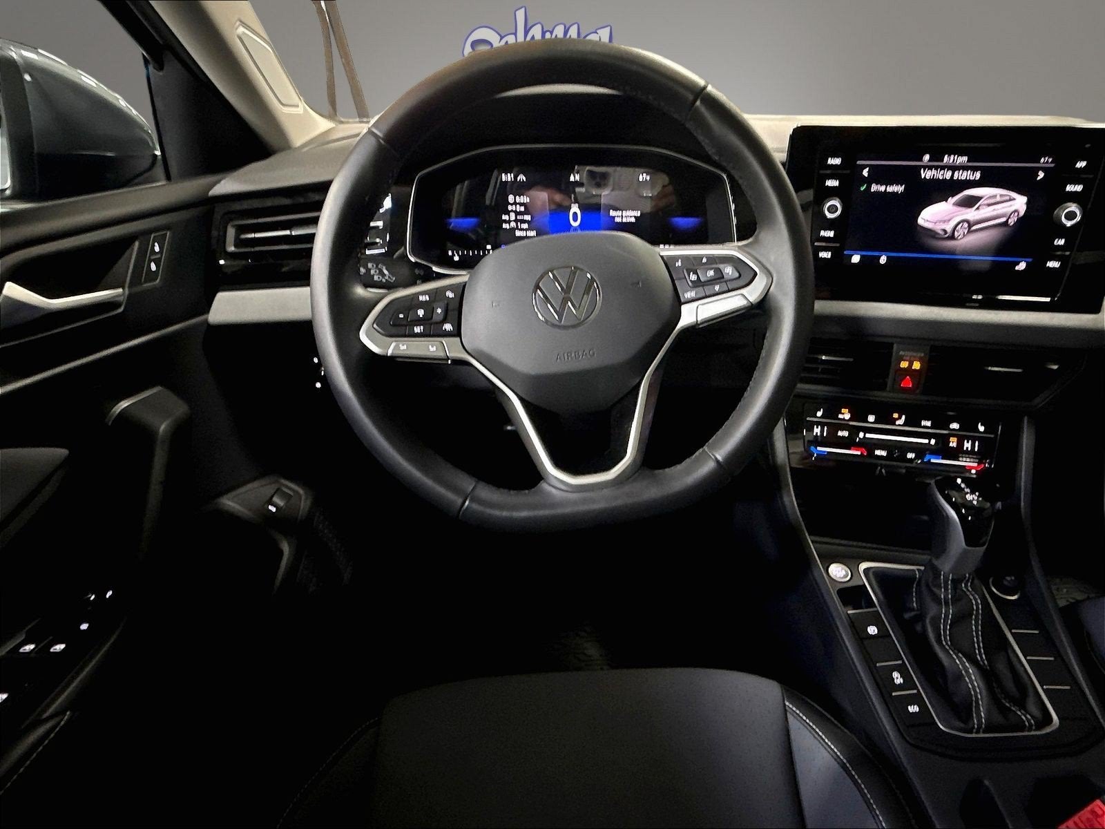 2025 Volkswagen Jetta SE w/Sunroof