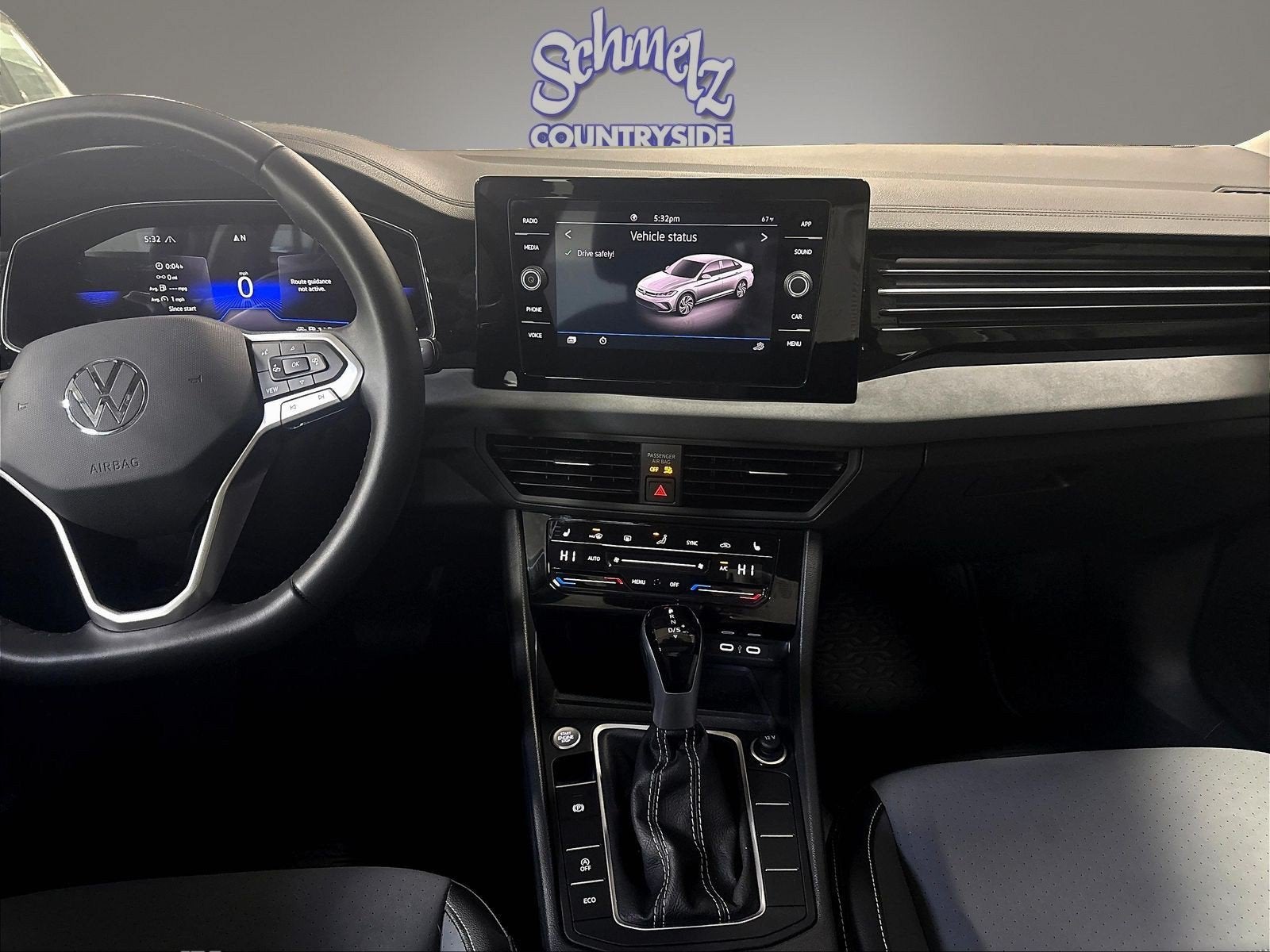2025 Volkswagen Jetta SE w/Sunroof