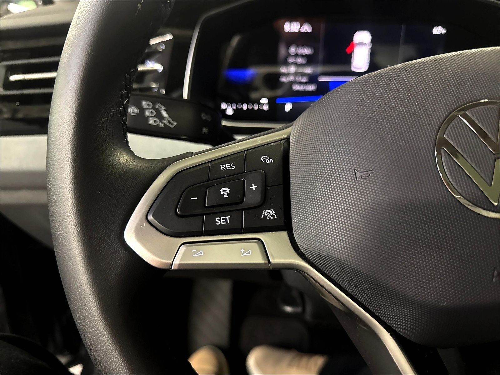 2025 Volkswagen Jetta SE w/Sunroof