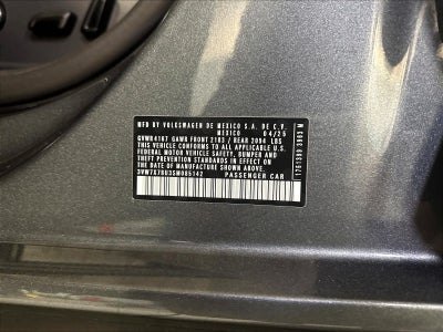 2025 Volkswagen Jetta SE w/Sunroof