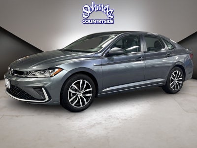 2025 Volkswagen Jetta SE w/Sunroof