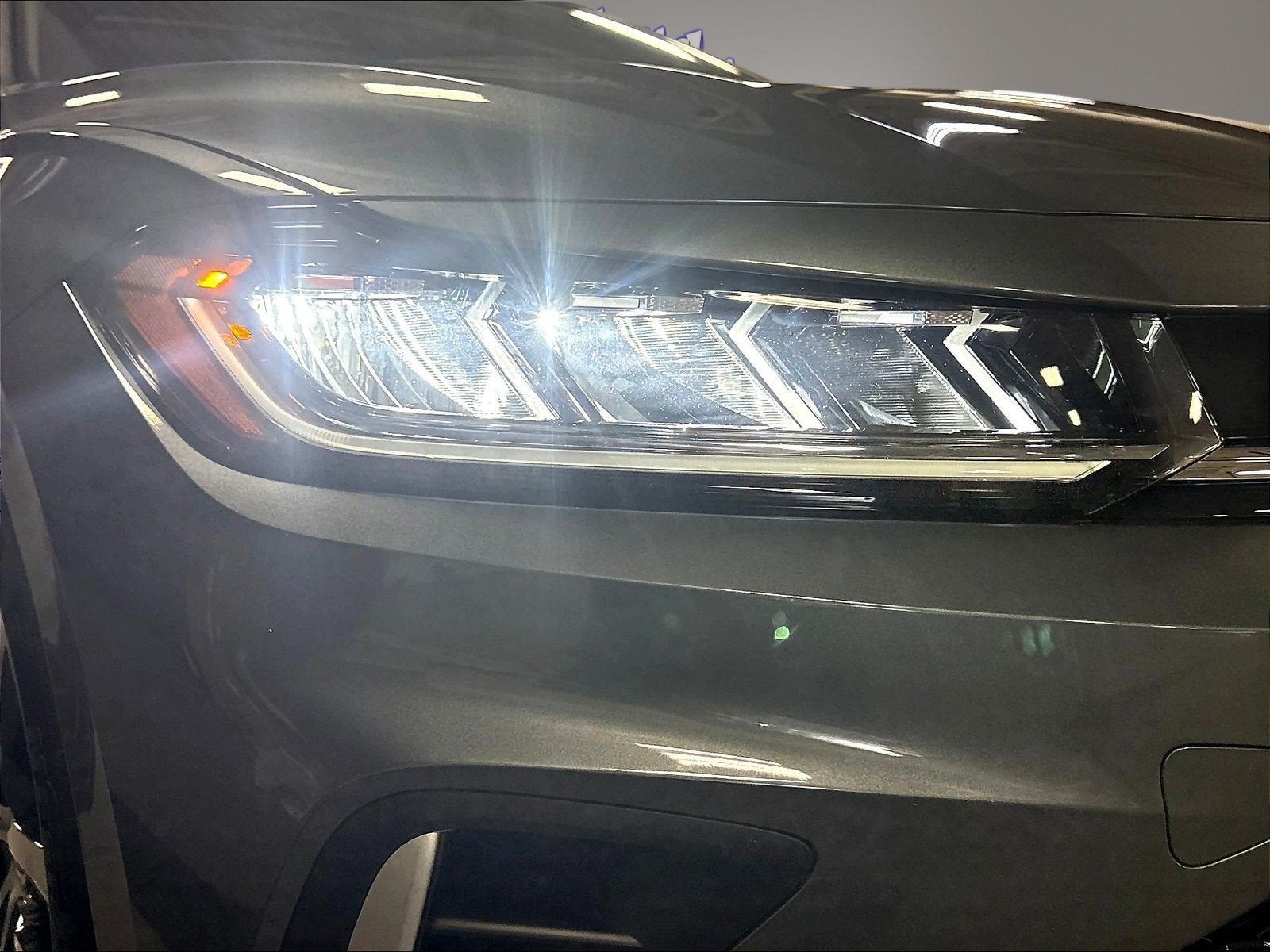 2025 Volkswagen Jetta SE w/Sunroof