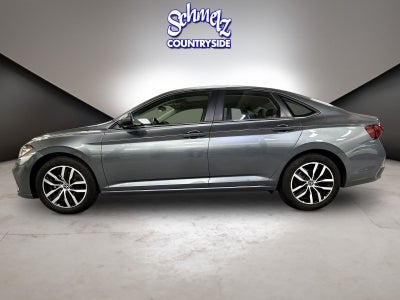 2025 Volkswagen Jetta SE w/Sunroof