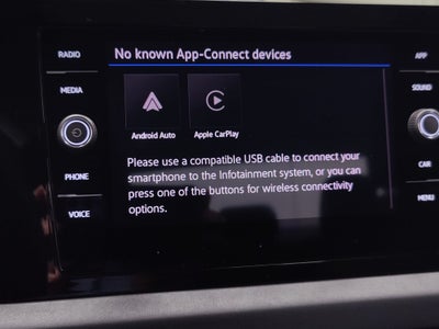 2025 Volkswagen Jetta SE w/Sunroof