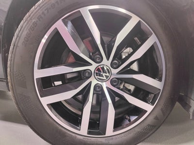 2025 Volkswagen Jetta SE w/Sunroof