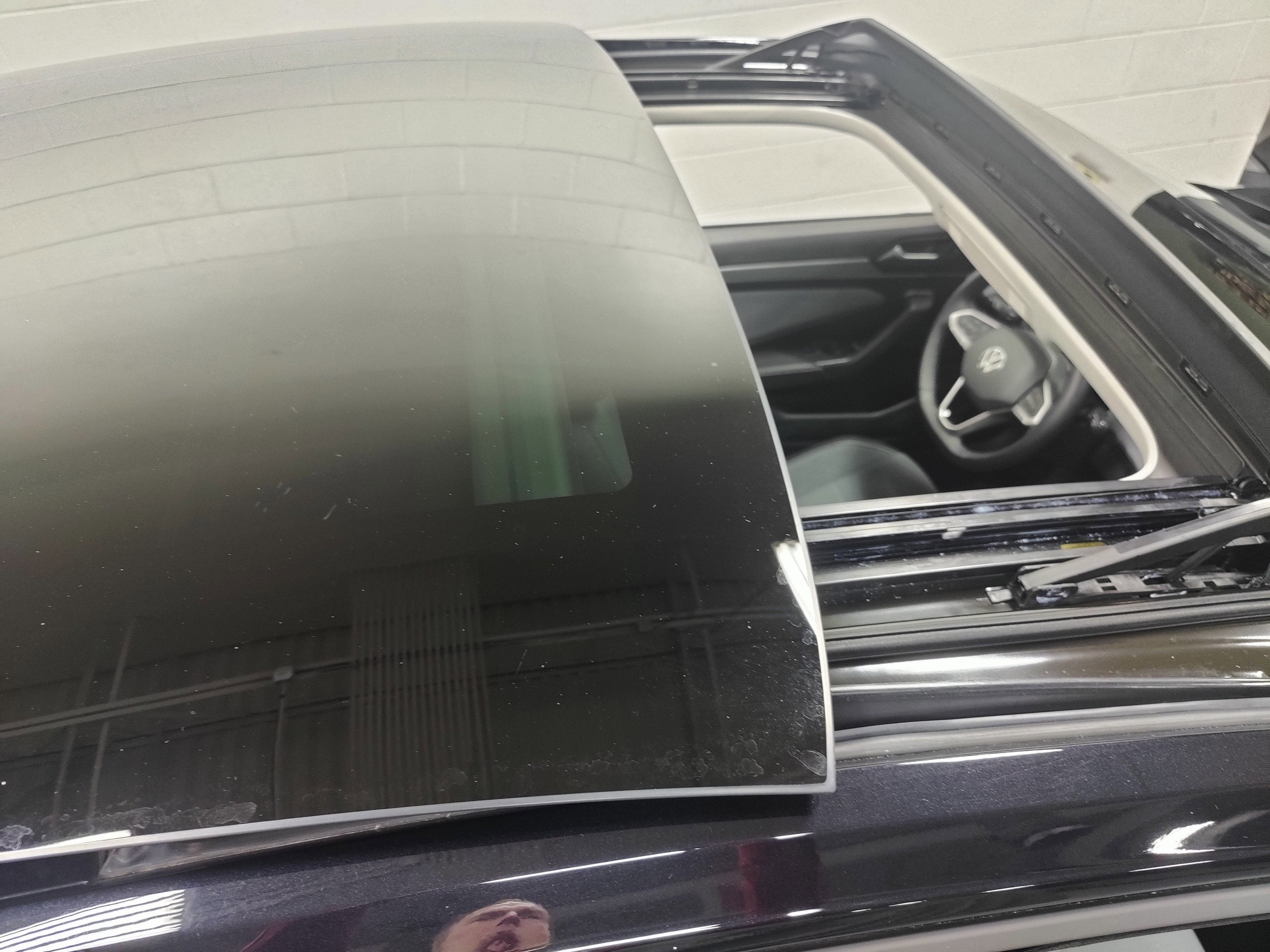 2025 Volkswagen Jetta SE w/Sunroof