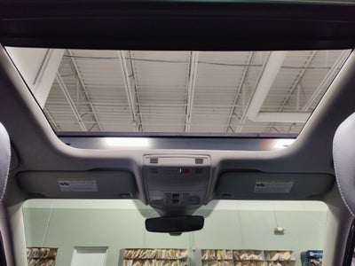 2025 Volkswagen Jetta SE w/Sunroof