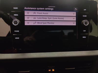 2025 Volkswagen Jetta SE w/Sunroof