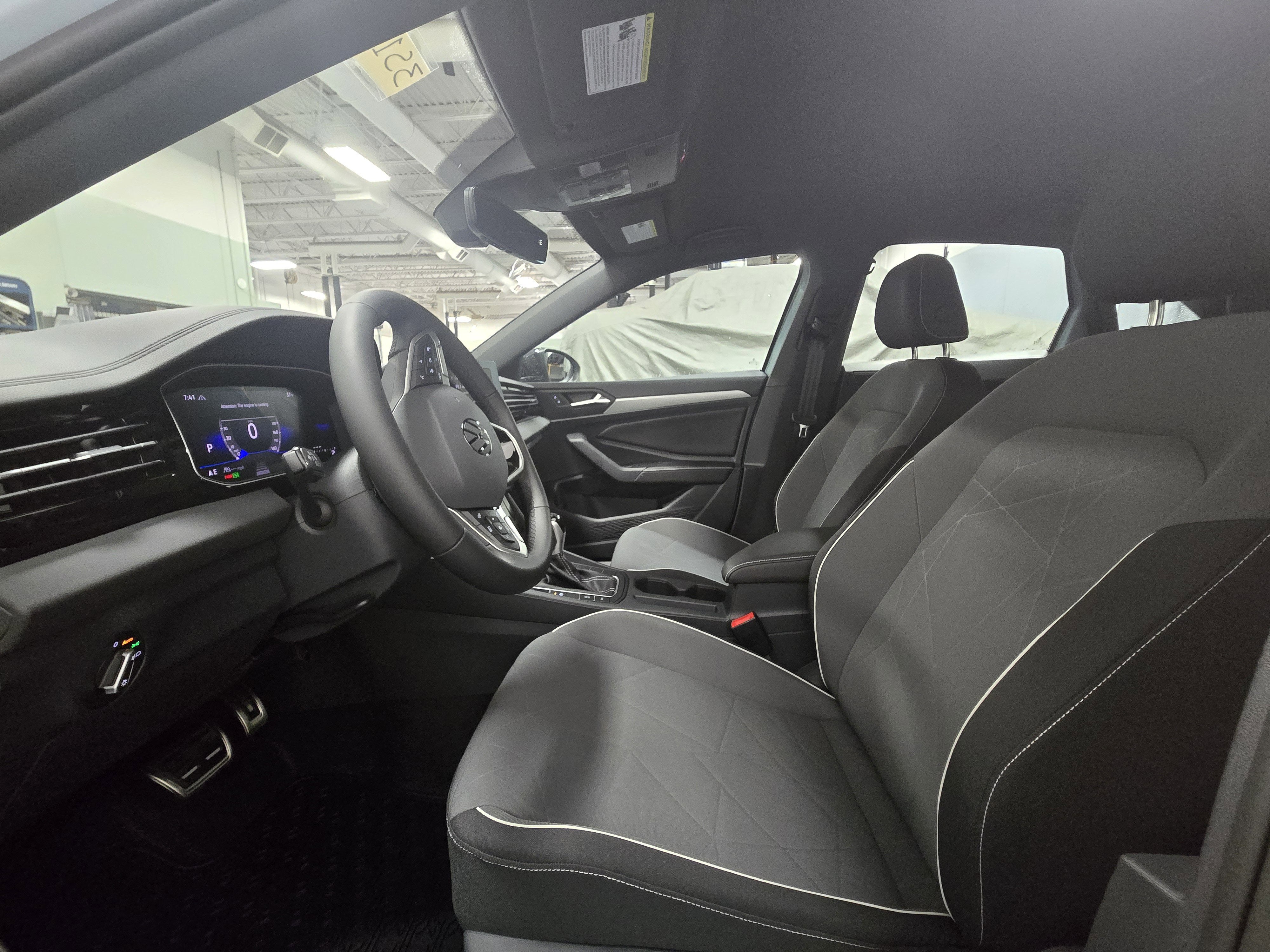 2025 Volkswagen Jetta Sport