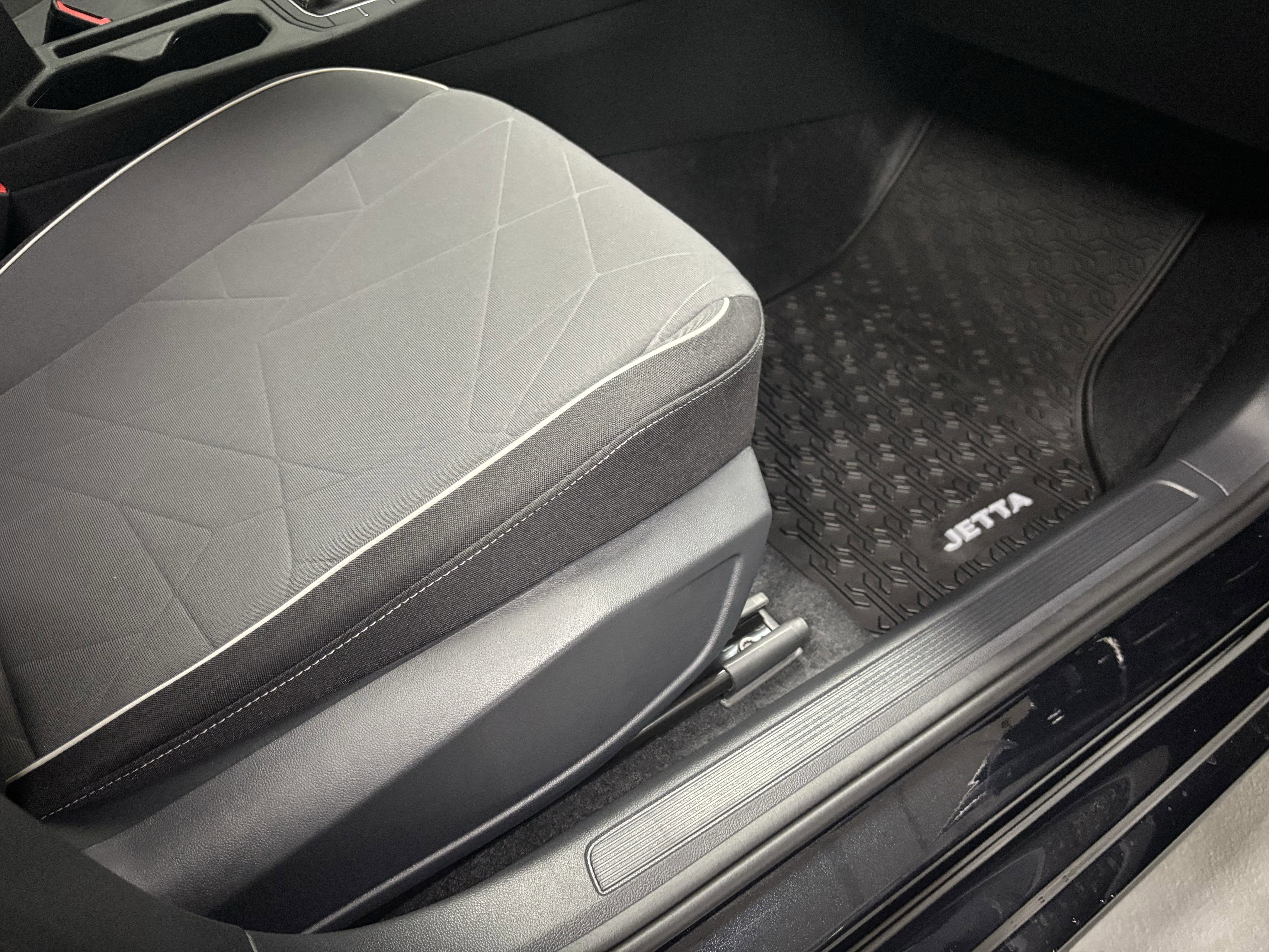 2025 Volkswagen Jetta Sport