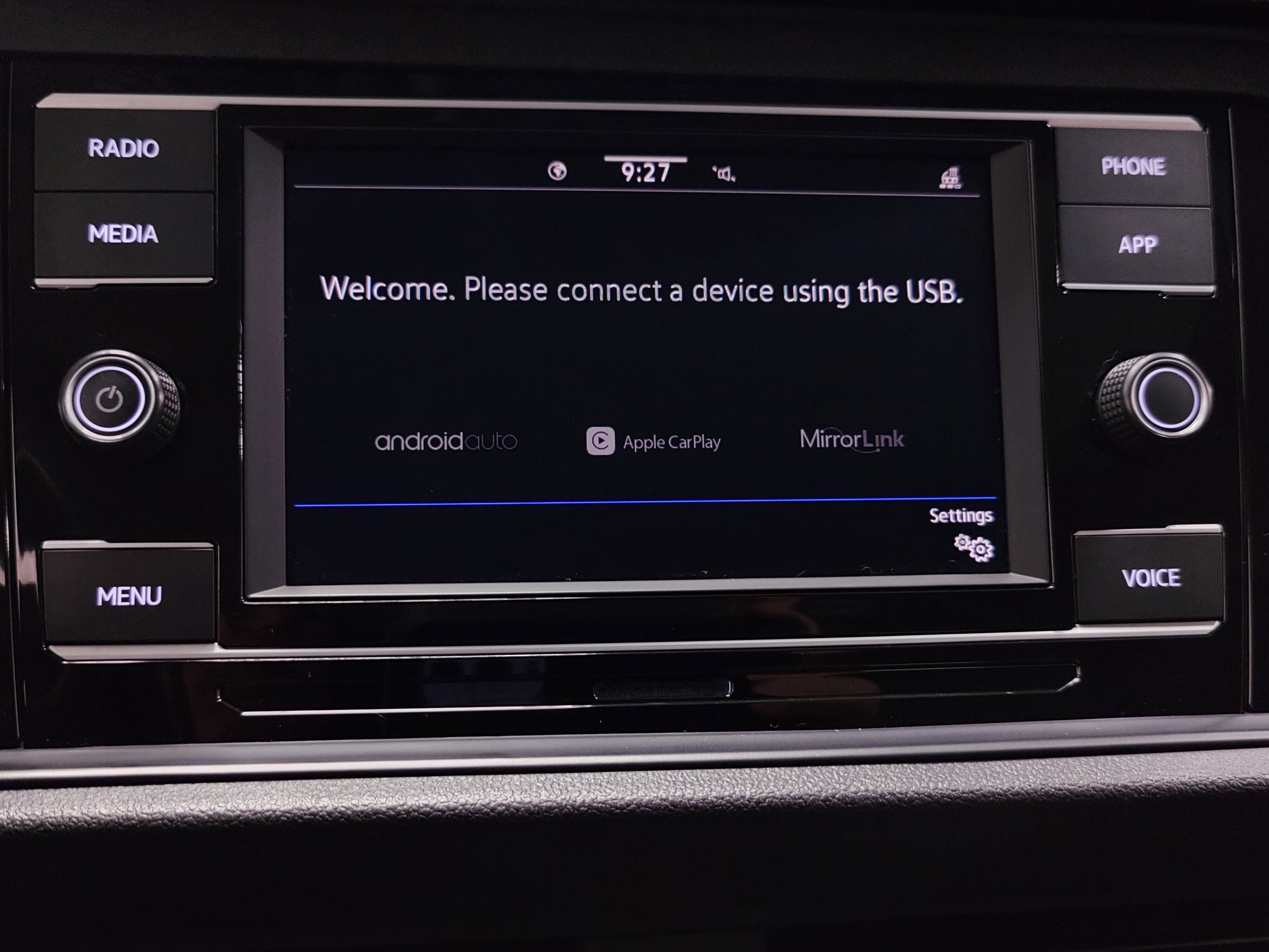 2021 Volkswagen Jetta SE w/Sunroof