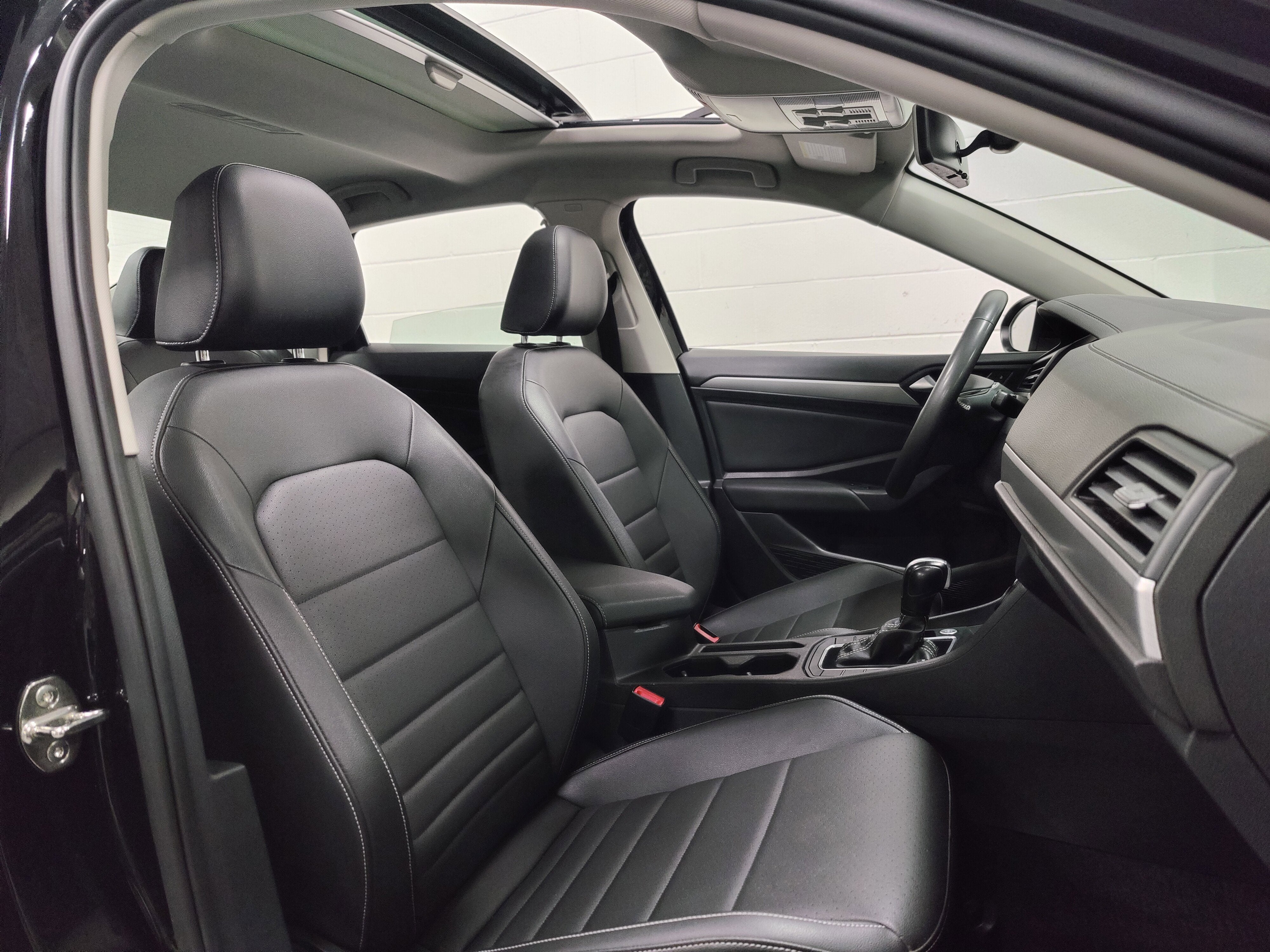 2021 Volkswagen Jetta SE w/Sunroof