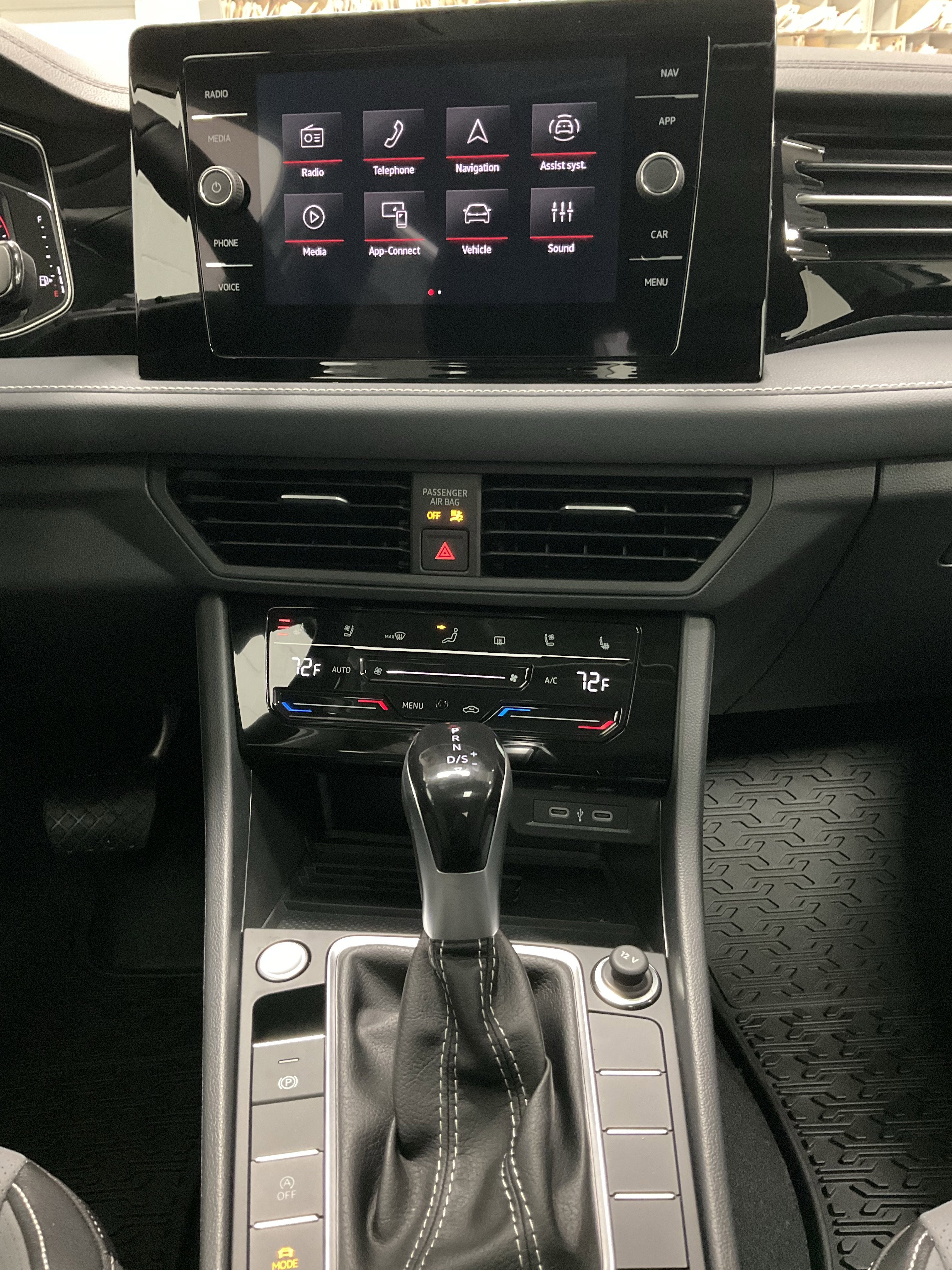 2026 Volkswagen Jetta SEL