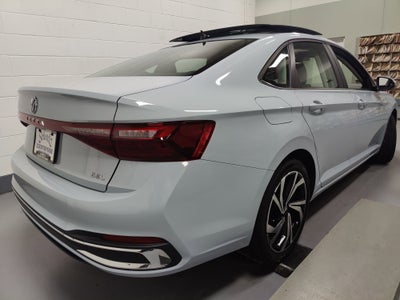 2025 Volkswagen Jetta SEL w/Sunroof & Nav