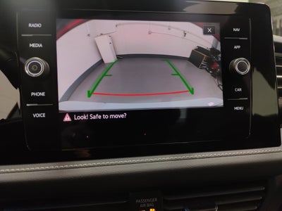 2025 Volkswagen Jetta SEL w/Sunroof & Nav