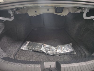 2025 Volkswagen Jetta SEL w/Sunroof & Nav