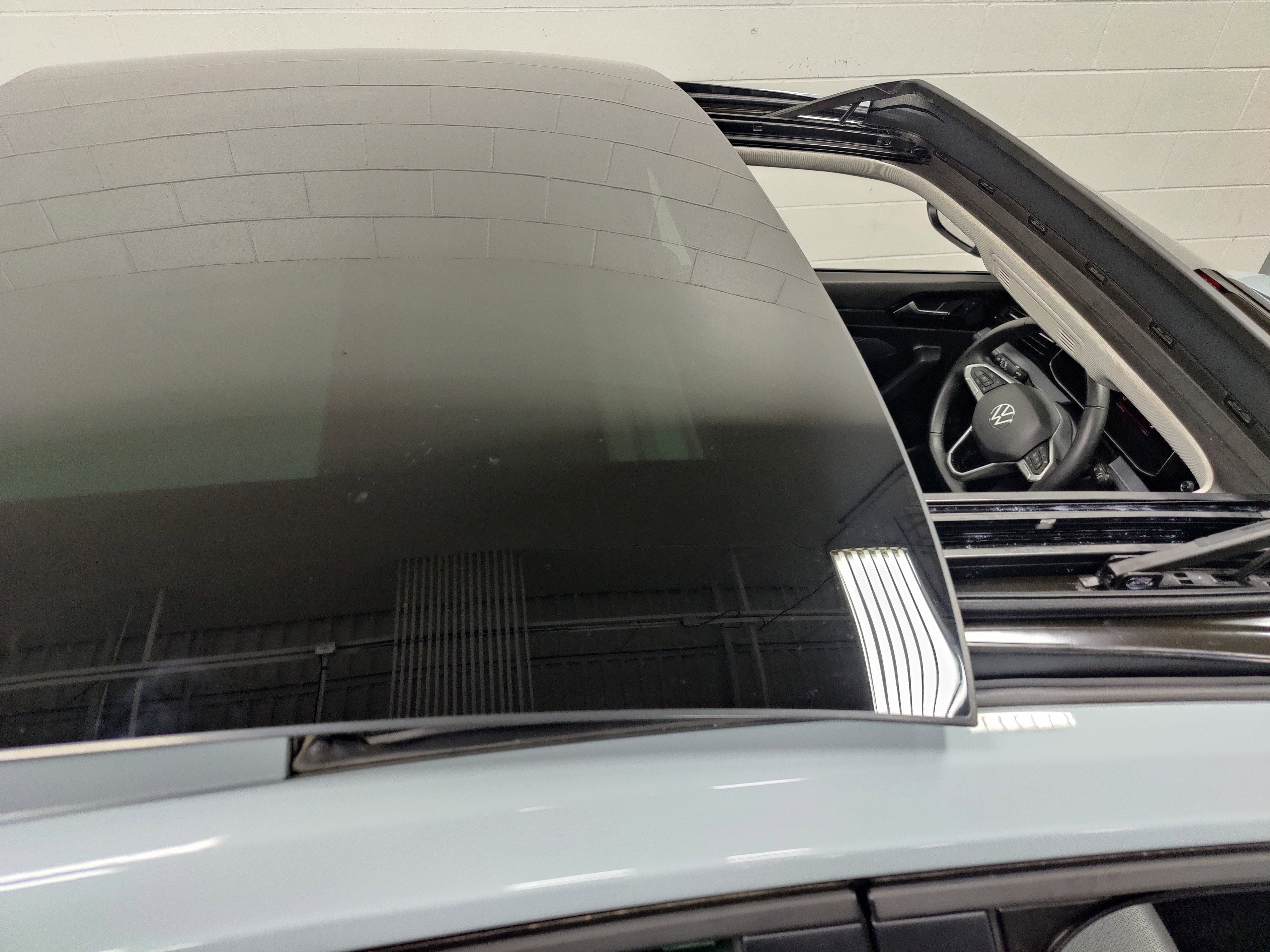 2025 Volkswagen Jetta SEL w/Sunroof & Nav