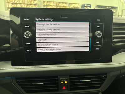 2025 Volkswagen Jetta SEL