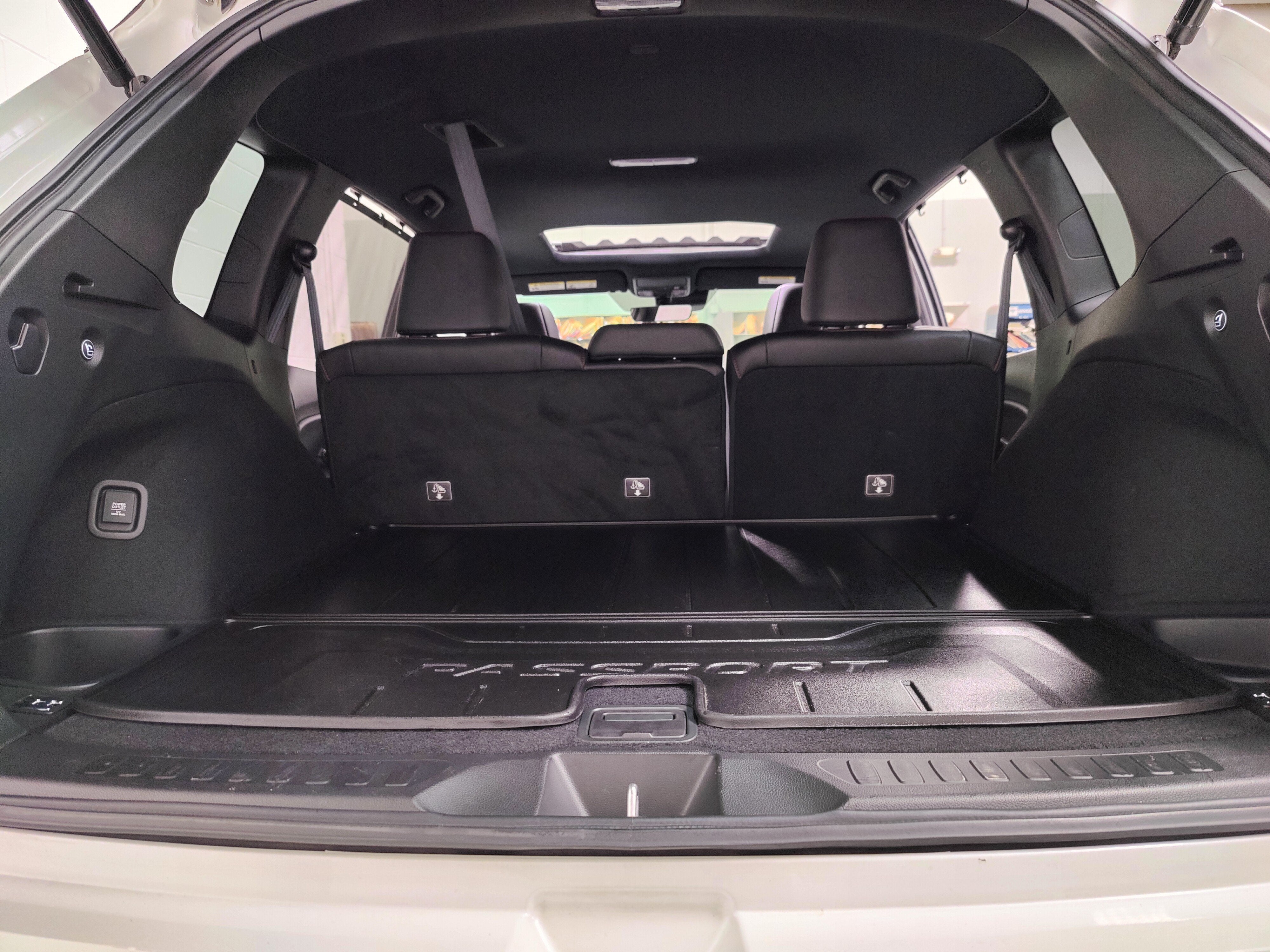 2024 Honda Passport Black Edition AWD w/Sunroof