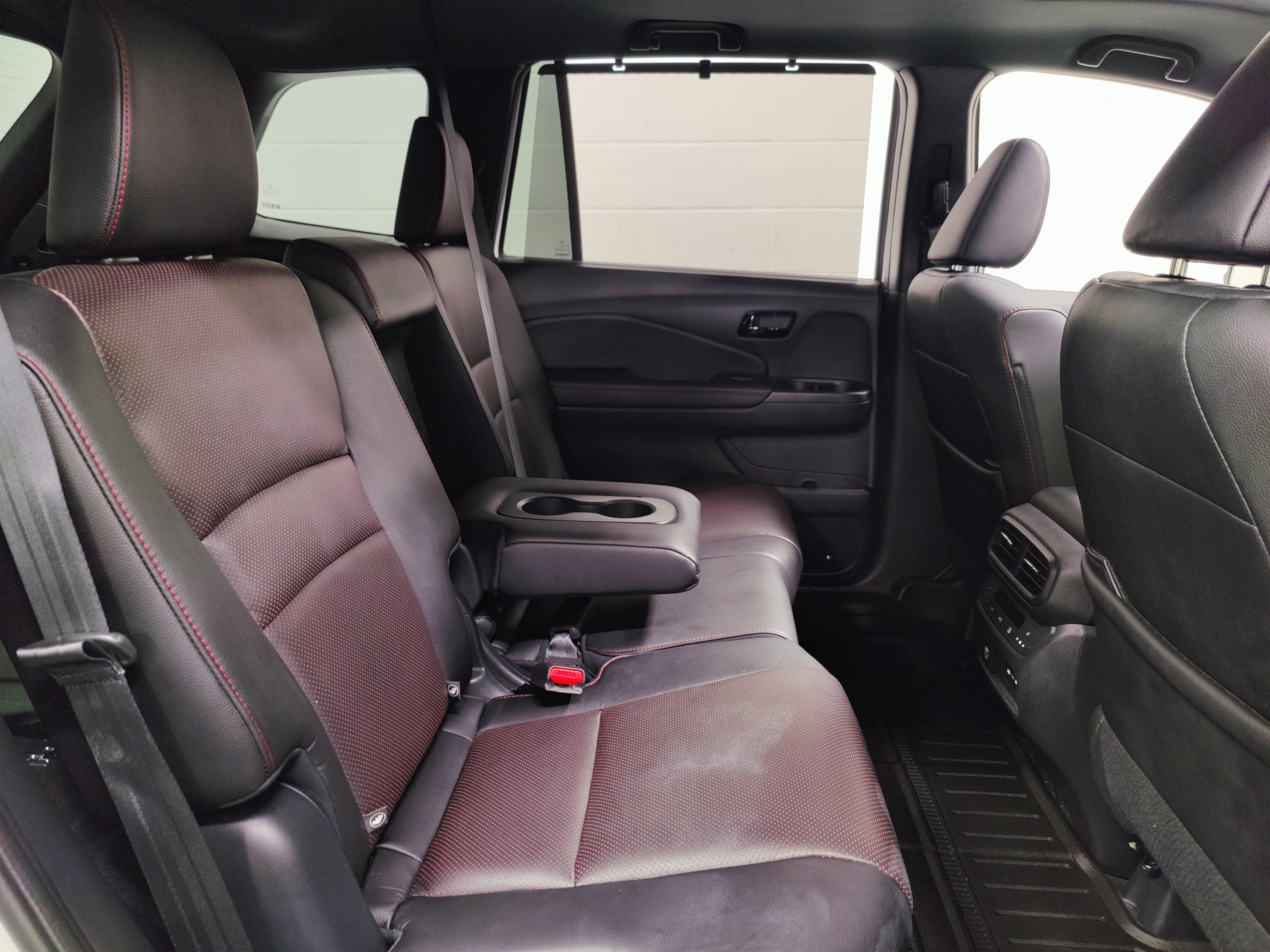 2024 Honda Passport Black Edition AWD w/Sunroof