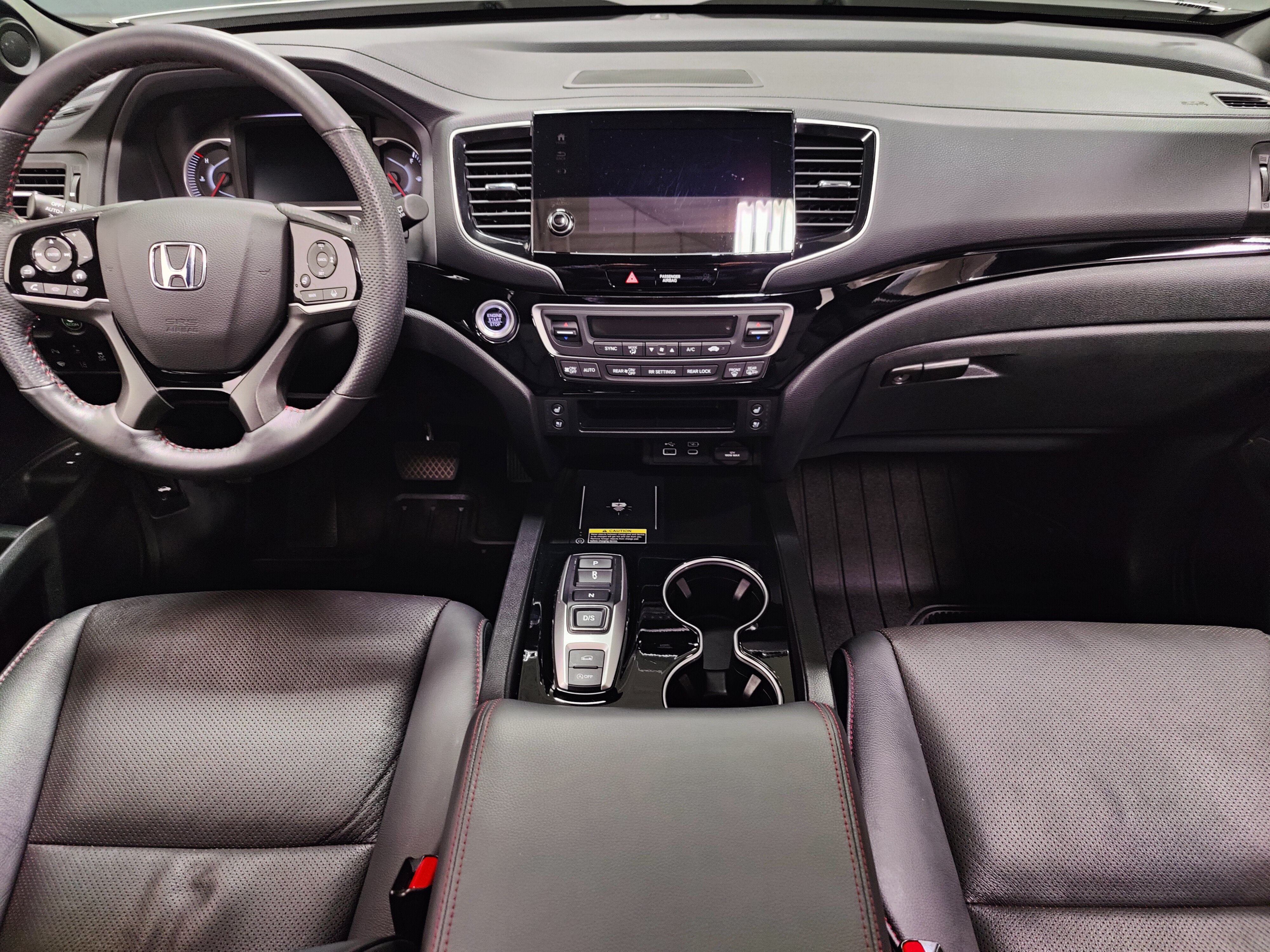 2024 Honda Passport Black Edition AWD w/Sunroof
