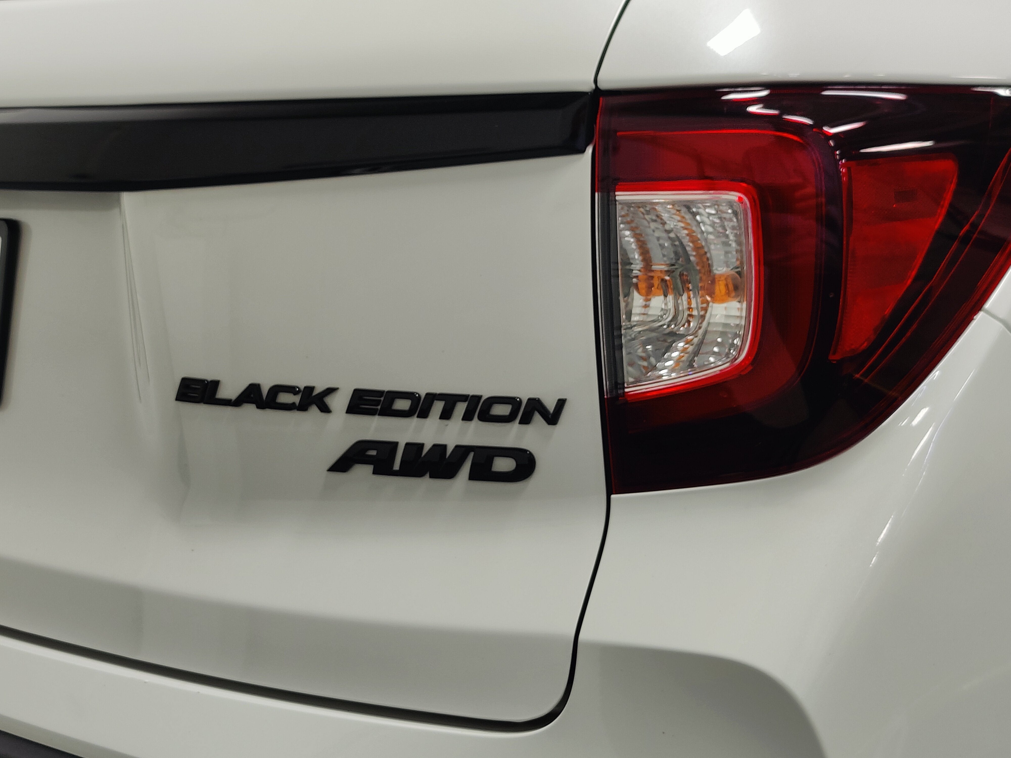2024 Honda Passport Black Edition AWD w/Sunroof